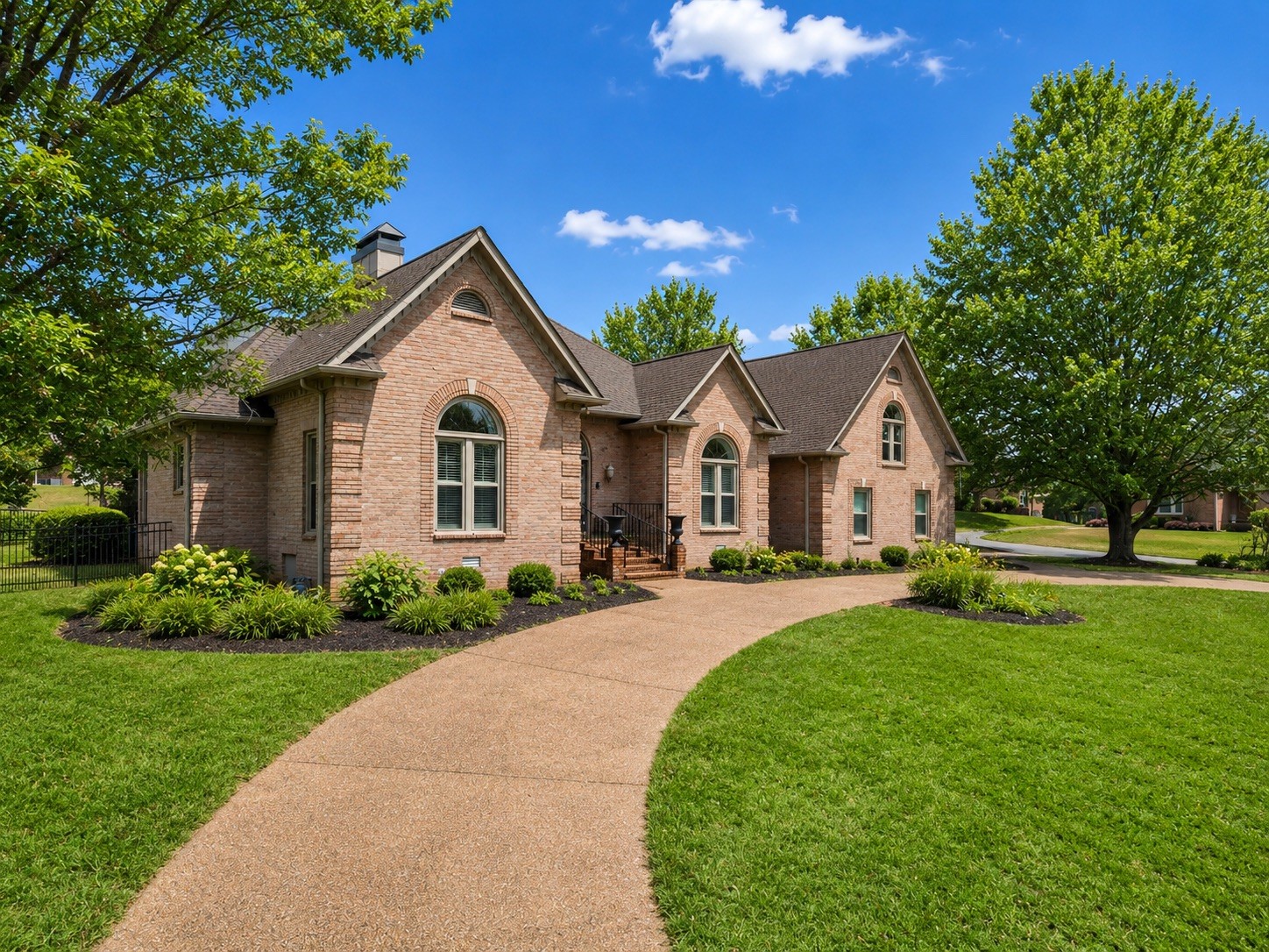 601 Ward Cir
