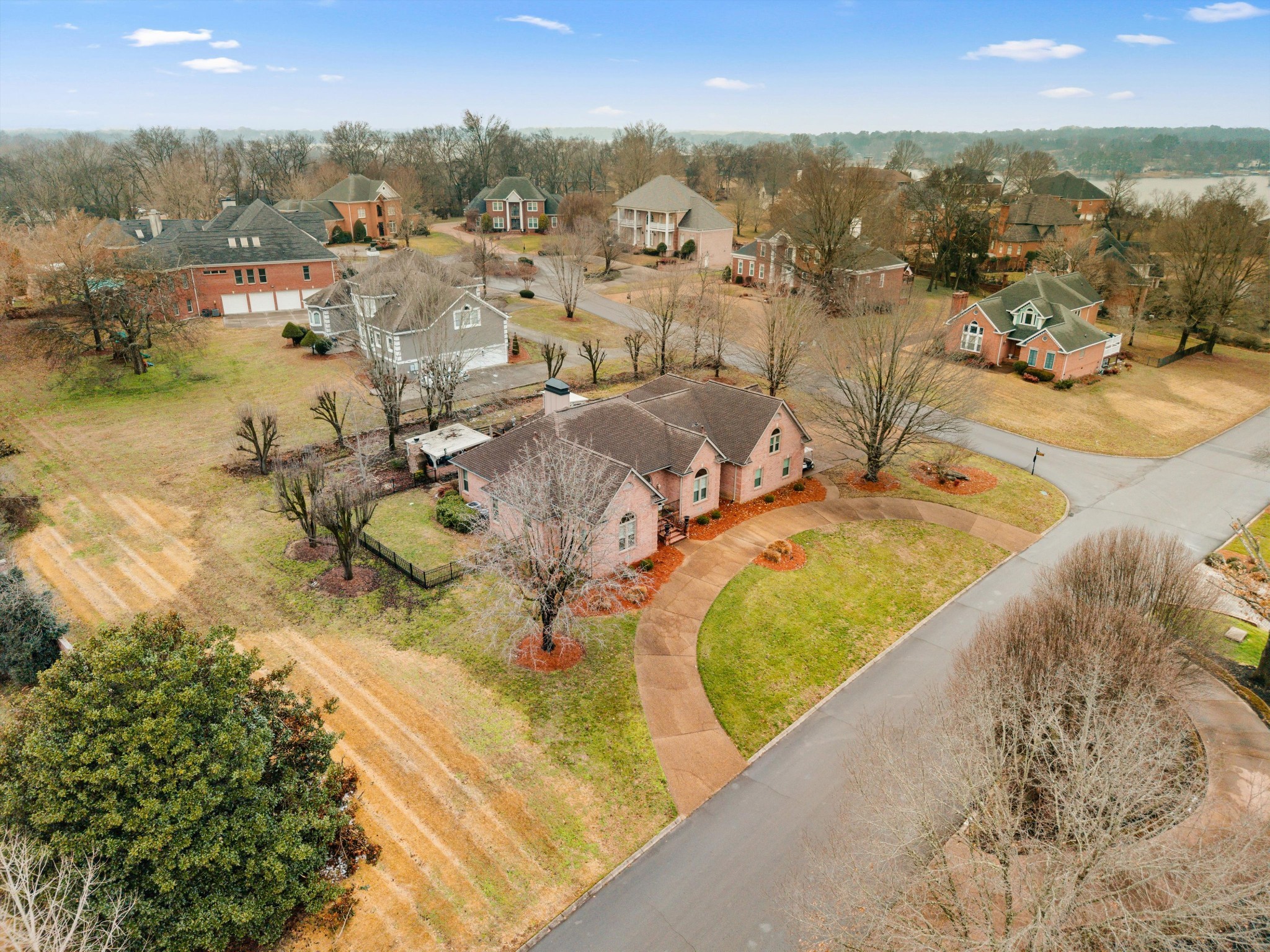 601 Ward Cir