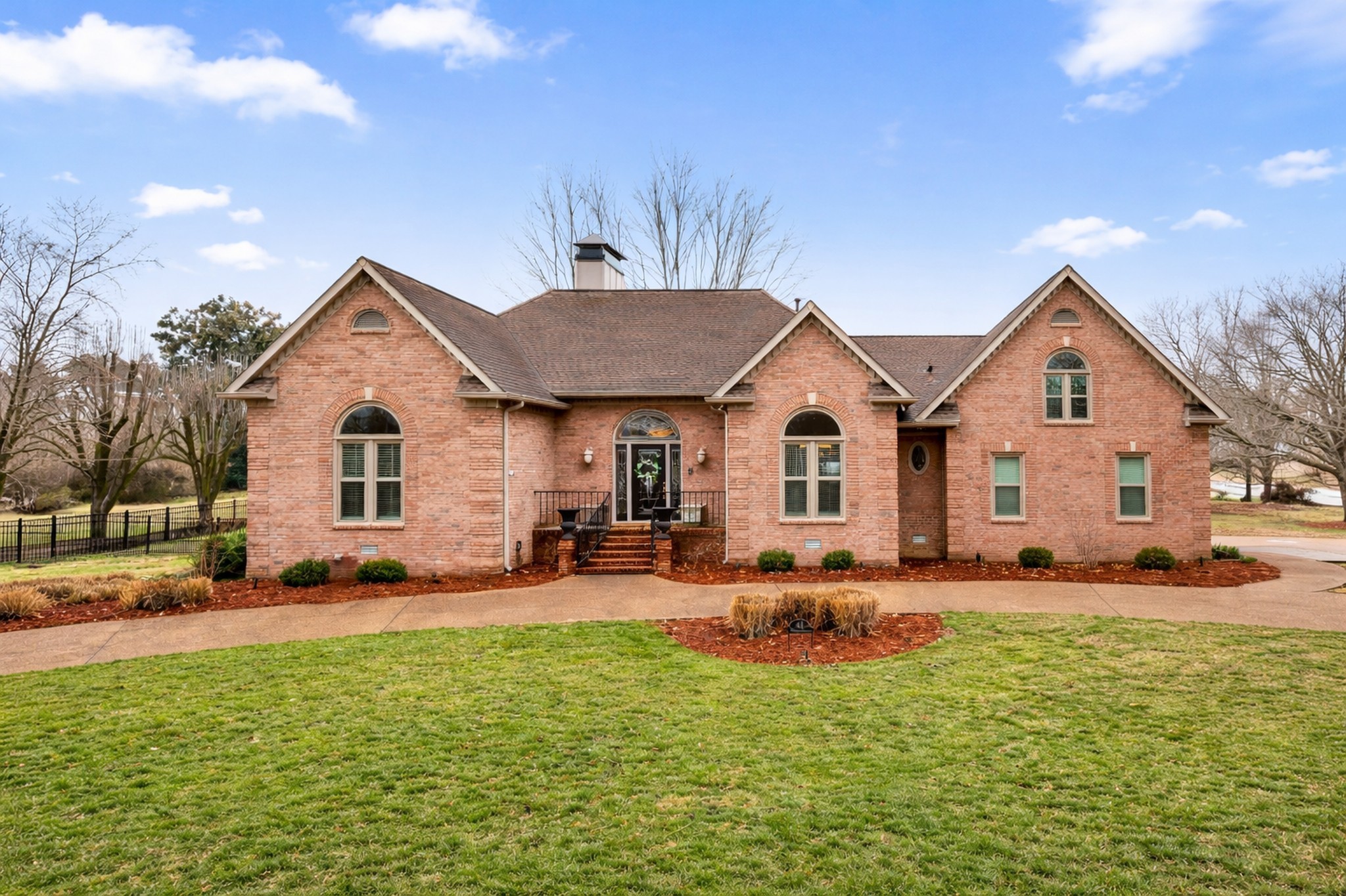 601 Ward Cir