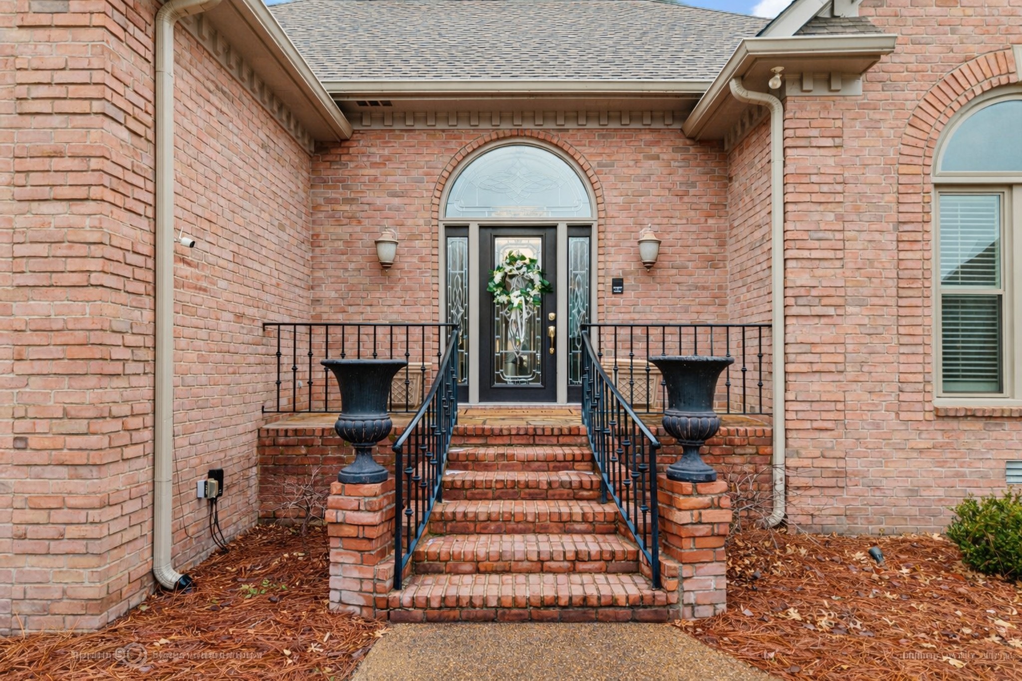 601 Ward Cir