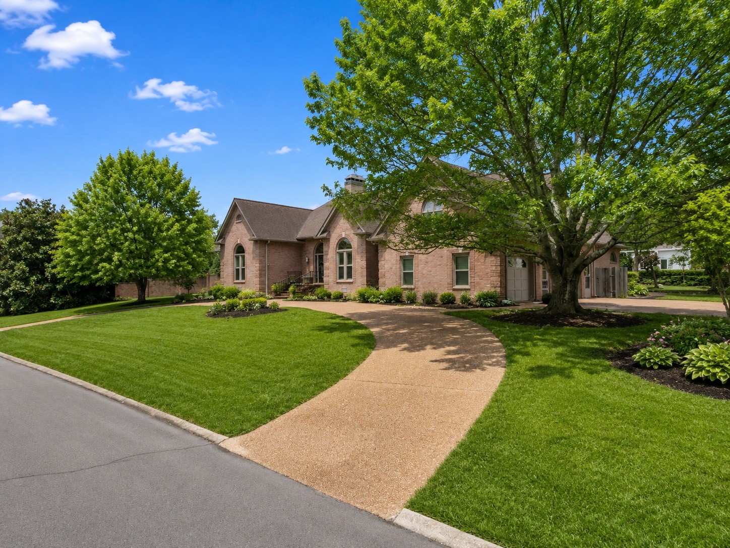 601 Ward Cir