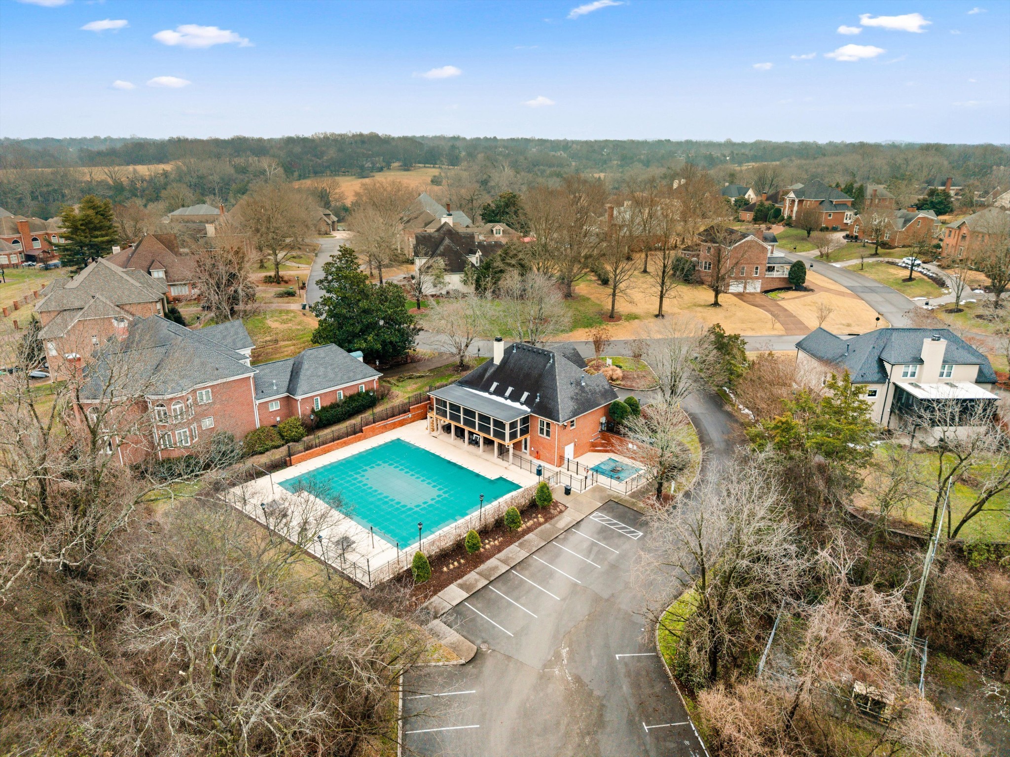 601 Ward Cir
