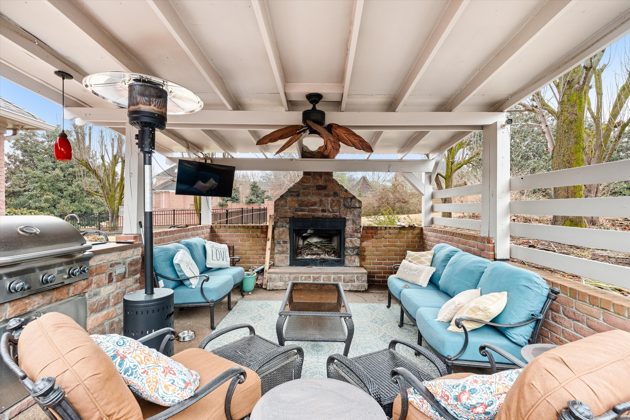 601 Ward Cir