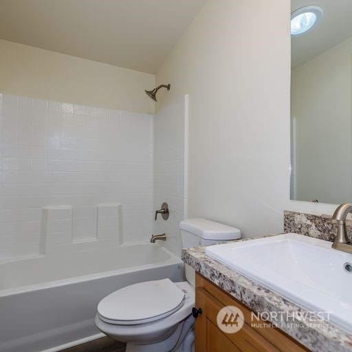 206 Mossyrock Road W