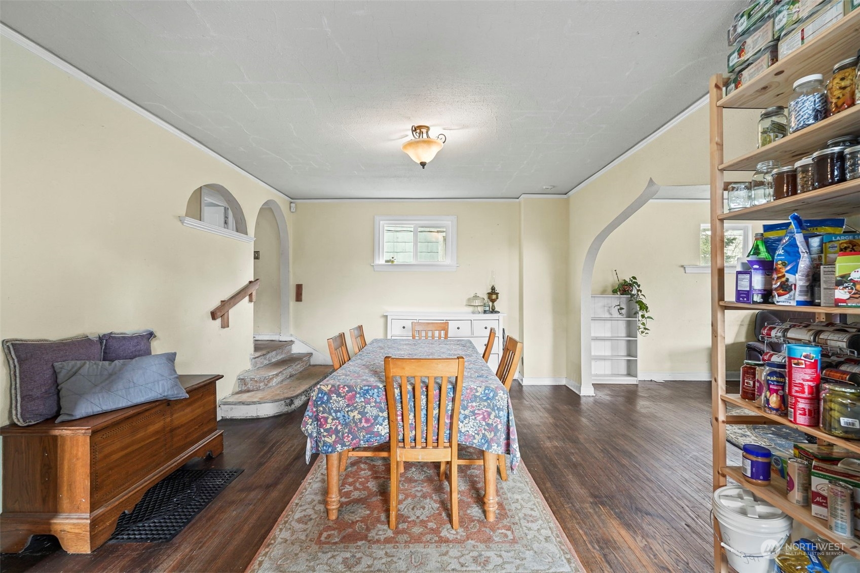 709 Chester Avenue