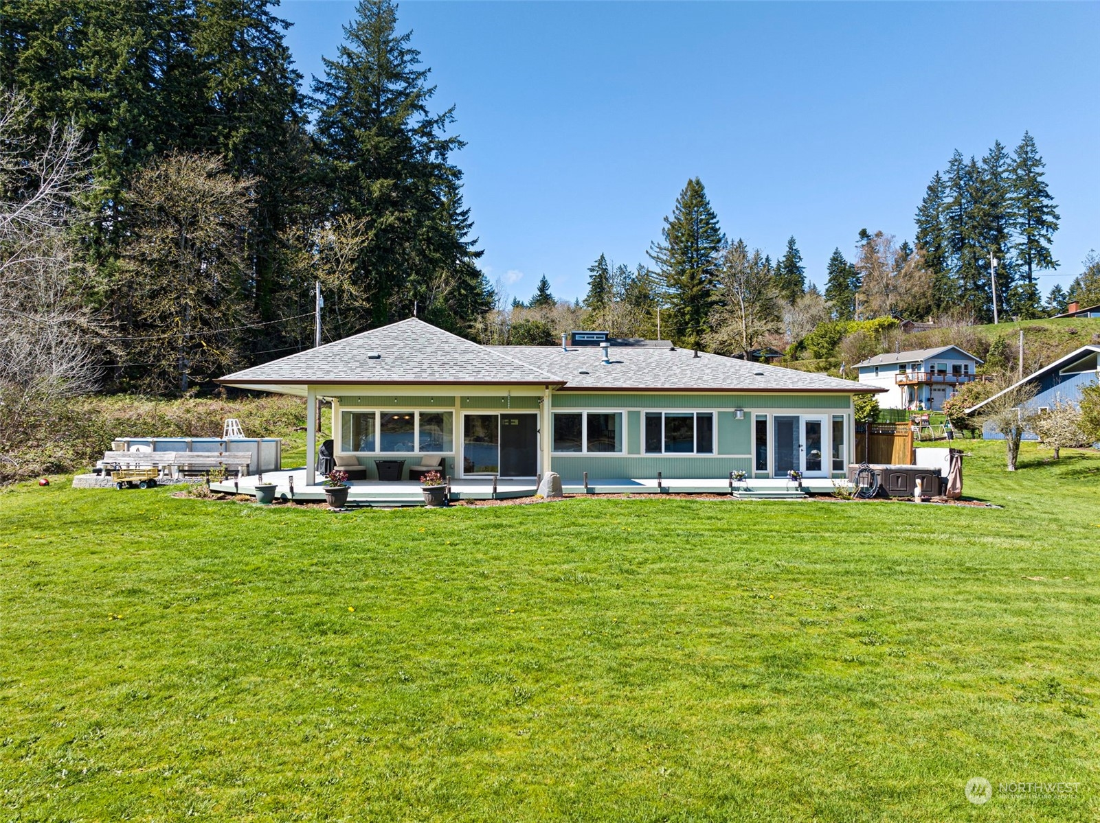1000 NW Sparrow Way