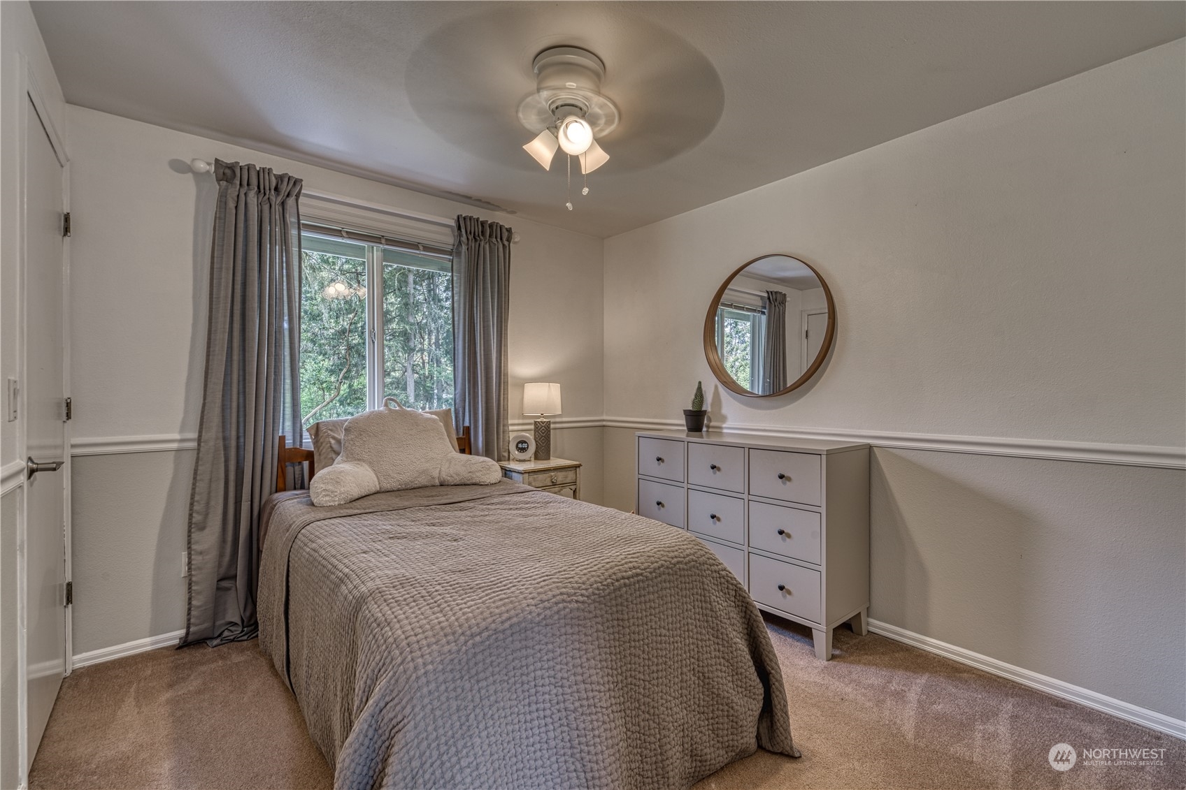 11609 15th Avenue NW