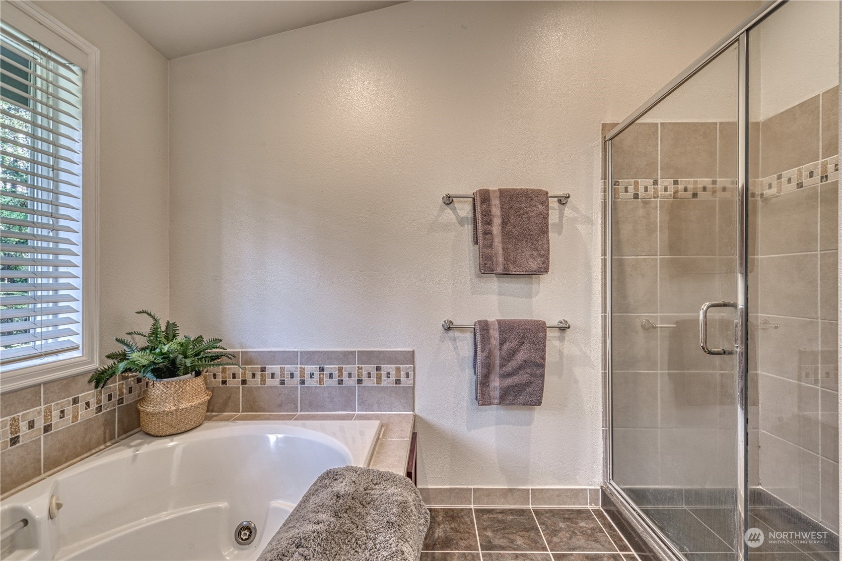 11609 15th Avenue NW