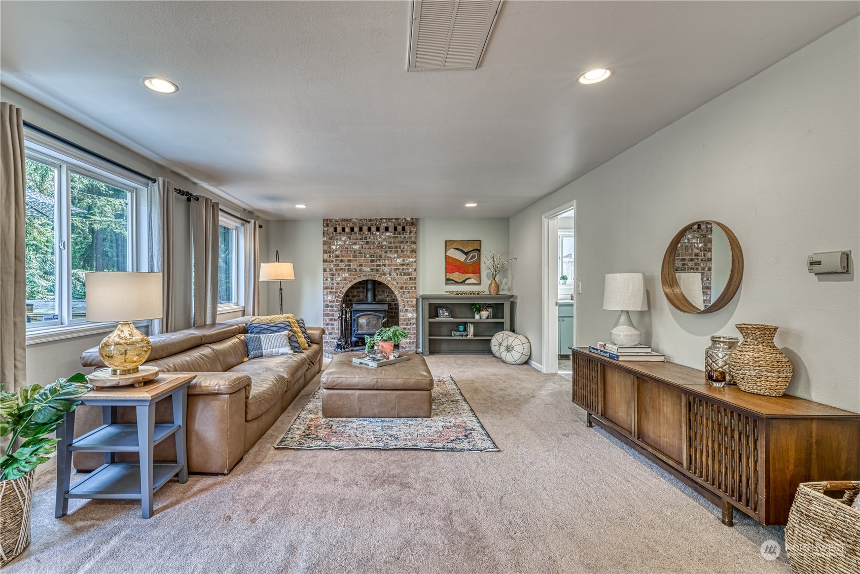 11609 15th Avenue NW