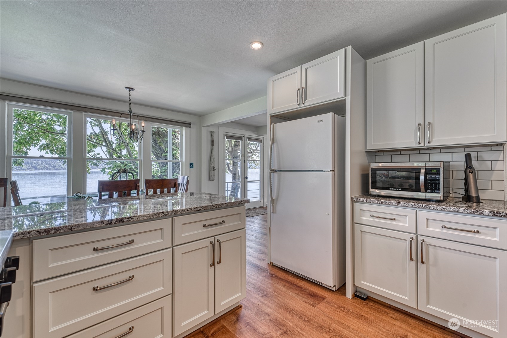 1231 Maplewood Beach Drive NW