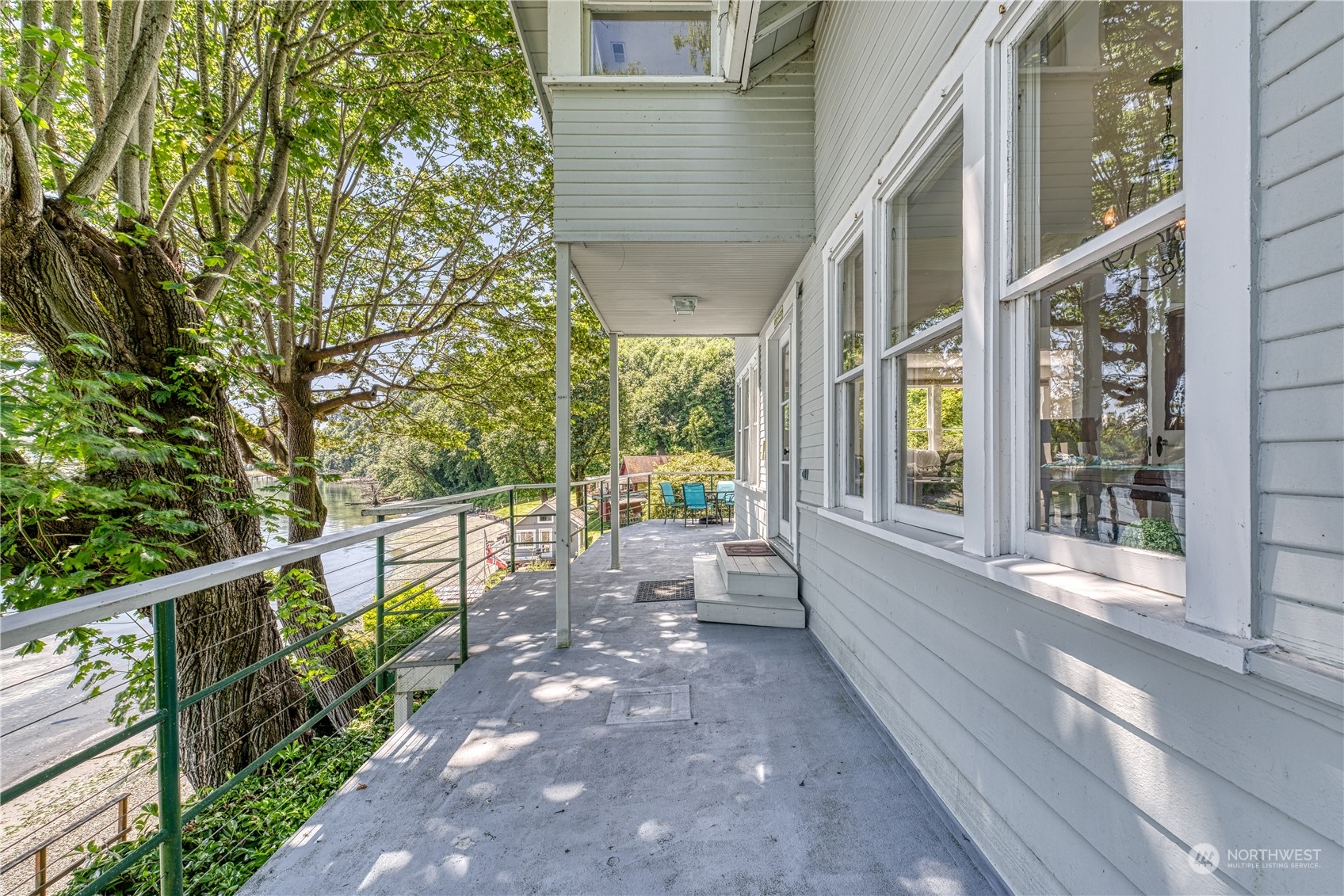 1231 Maplewood Beach Drive NW