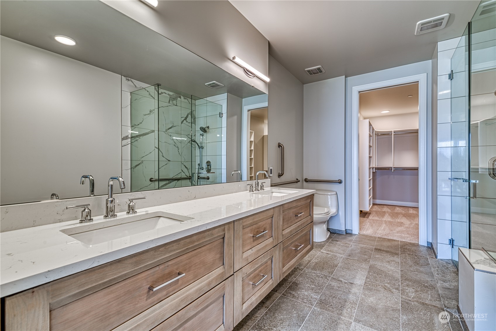 4907 Main Street Unit: 216