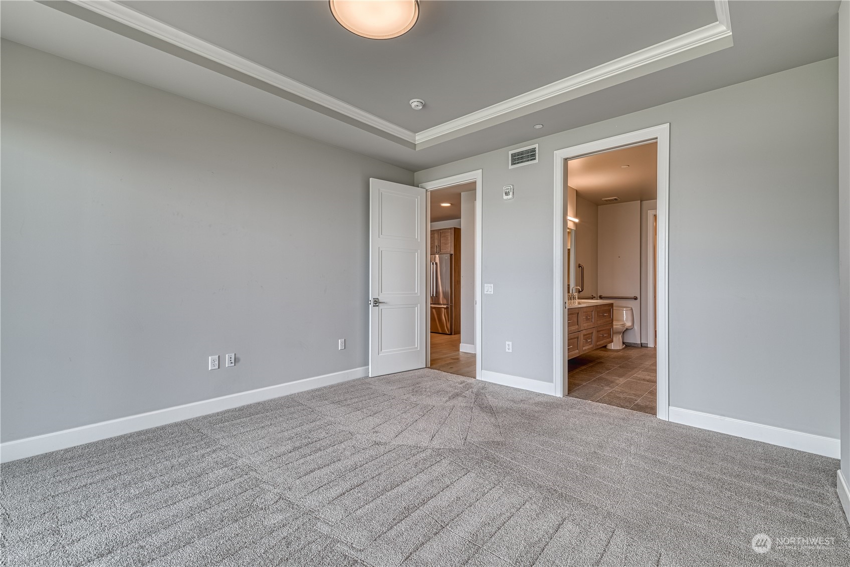 4907 Main Street Unit: 216