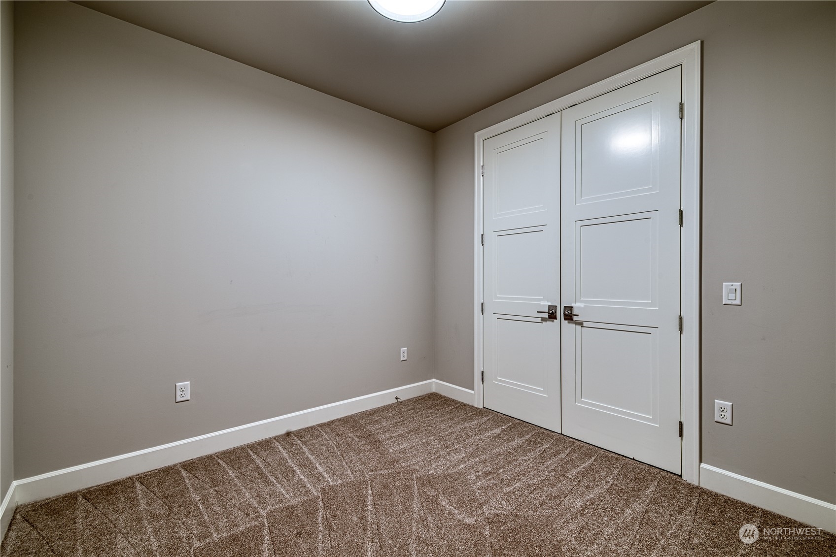 4907 Main Street Unit: 216