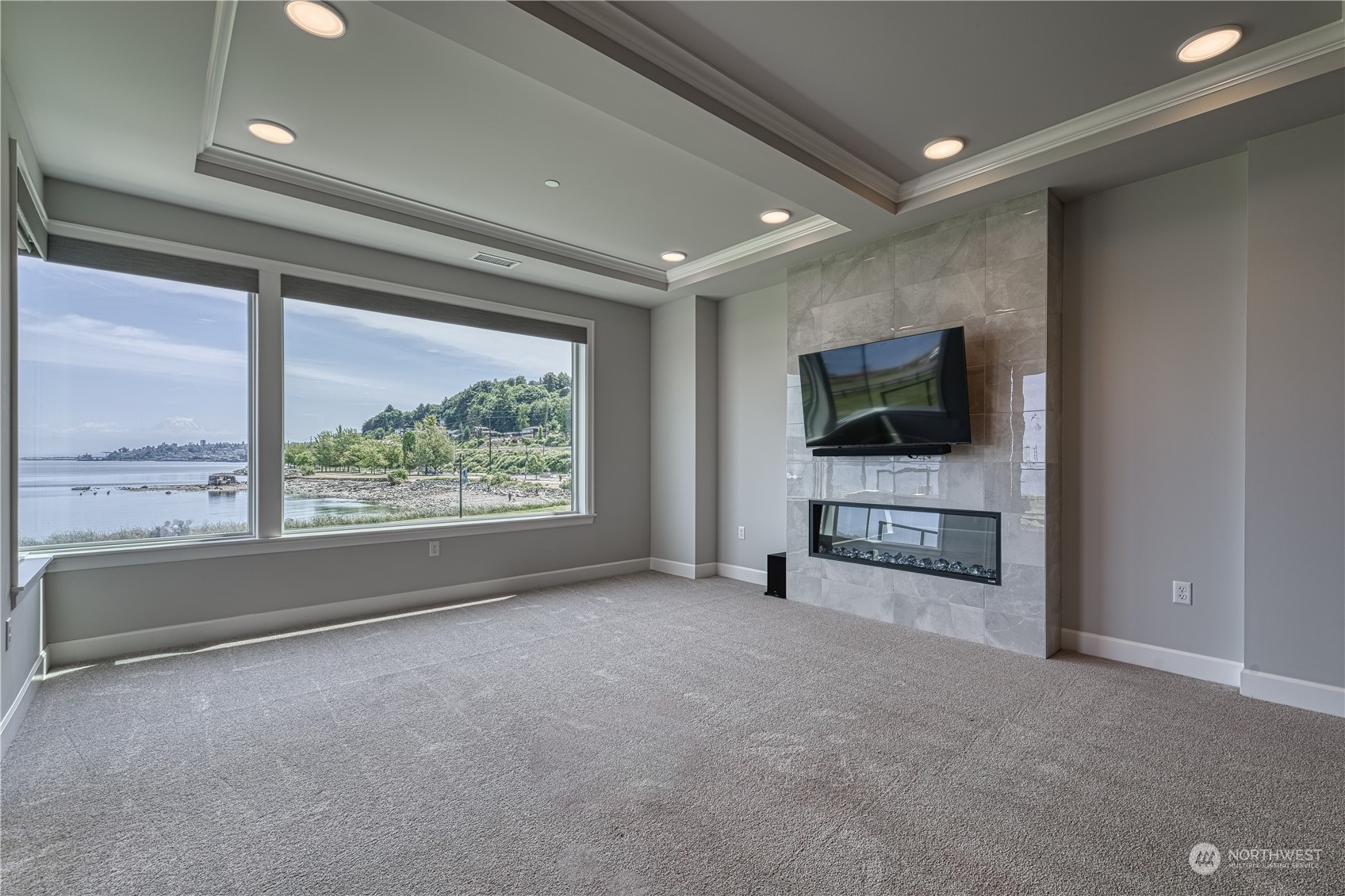 4907 Main Street Unit: 216