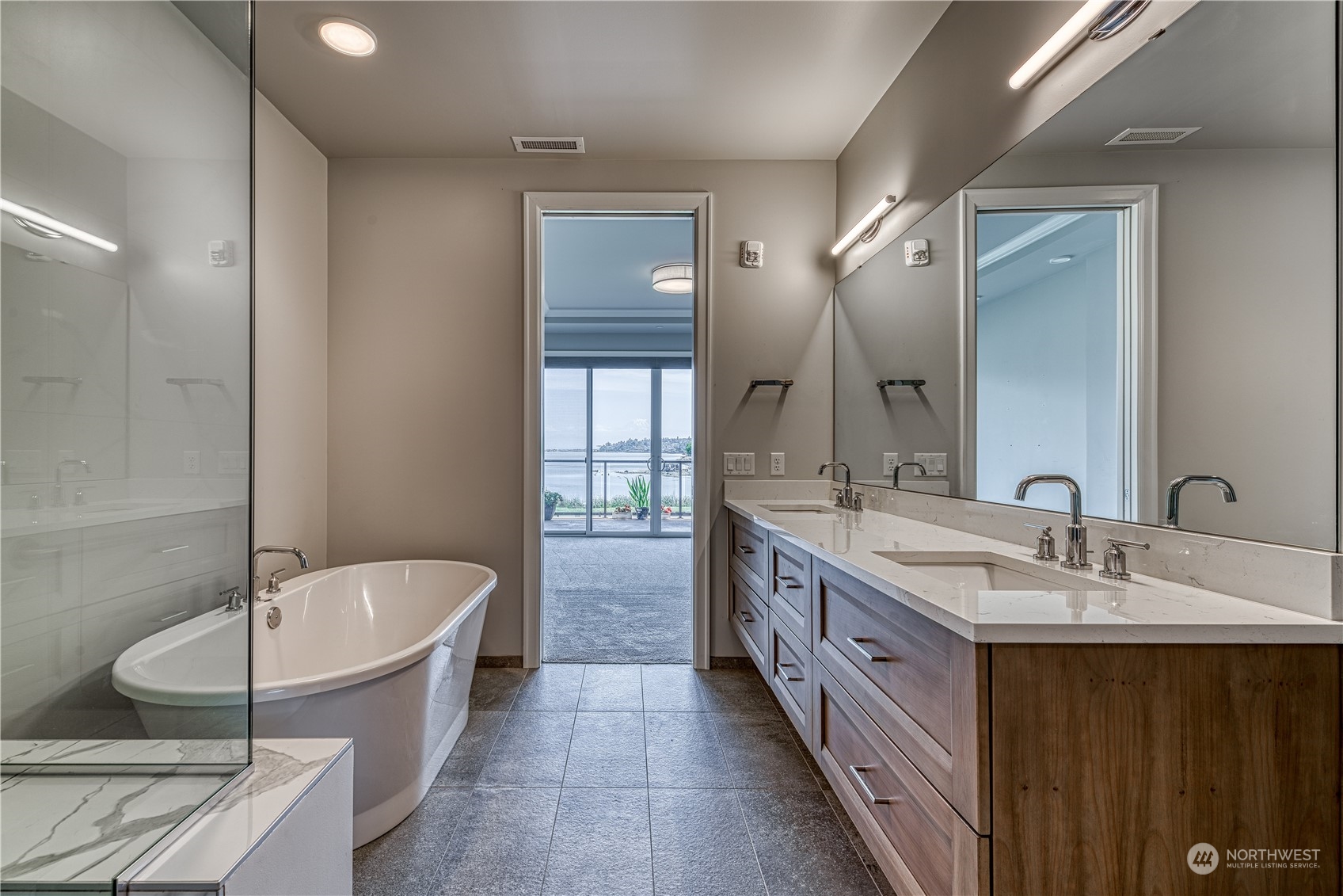 4907 Main Street Unit: 216