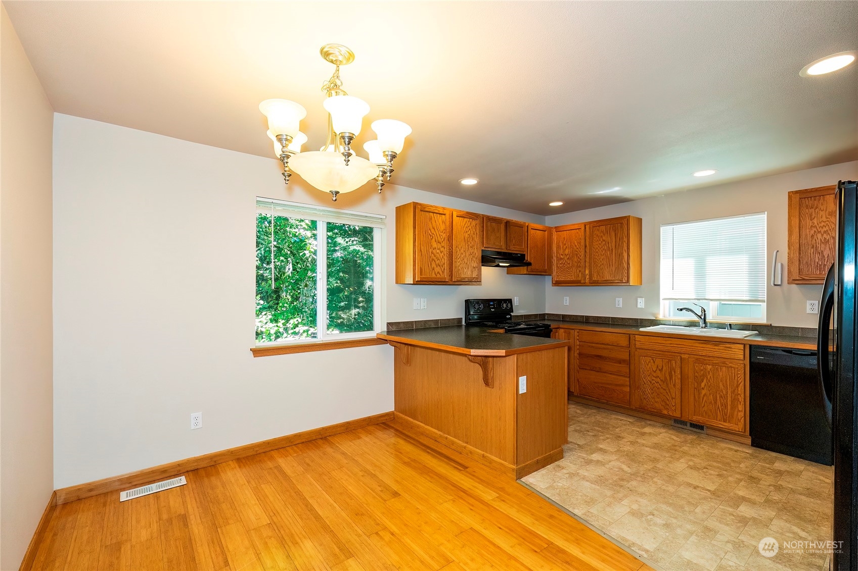 7618 Berkeley Place NE