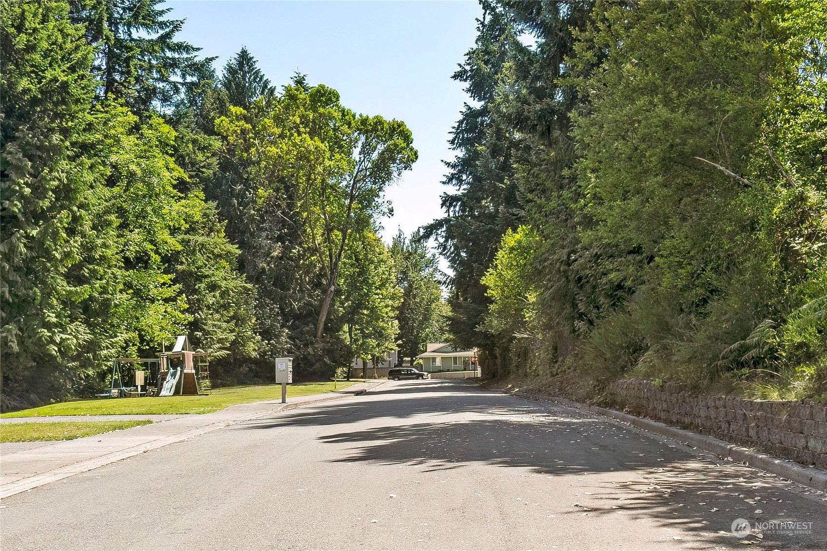 7618 Berkeley Place NE