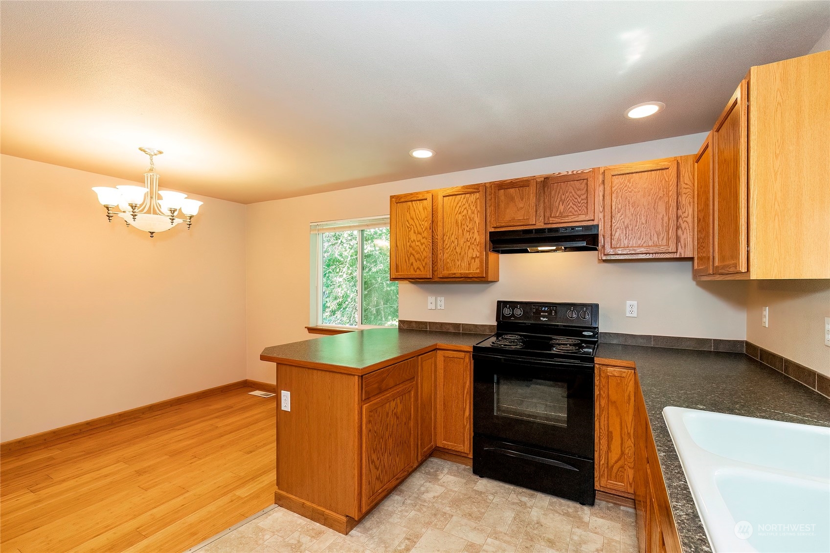 7618 Berkeley Place NE