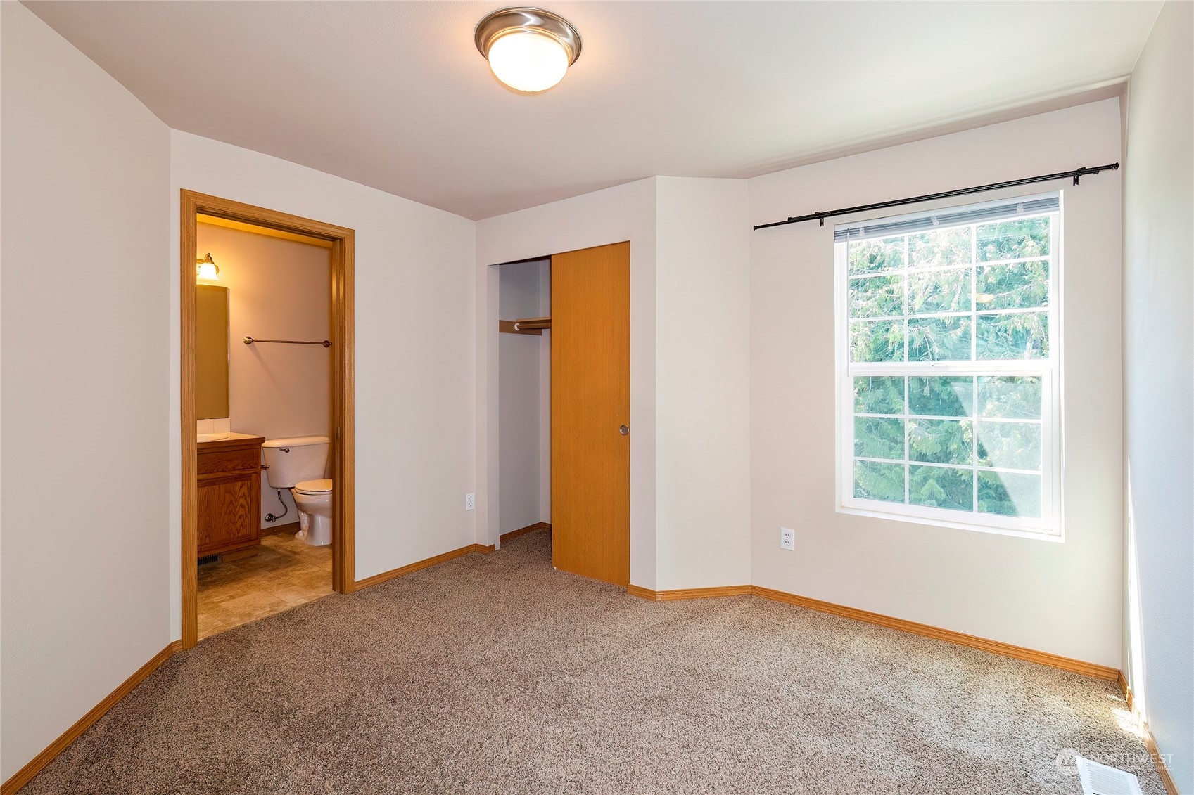 7618 Berkeley Place NE