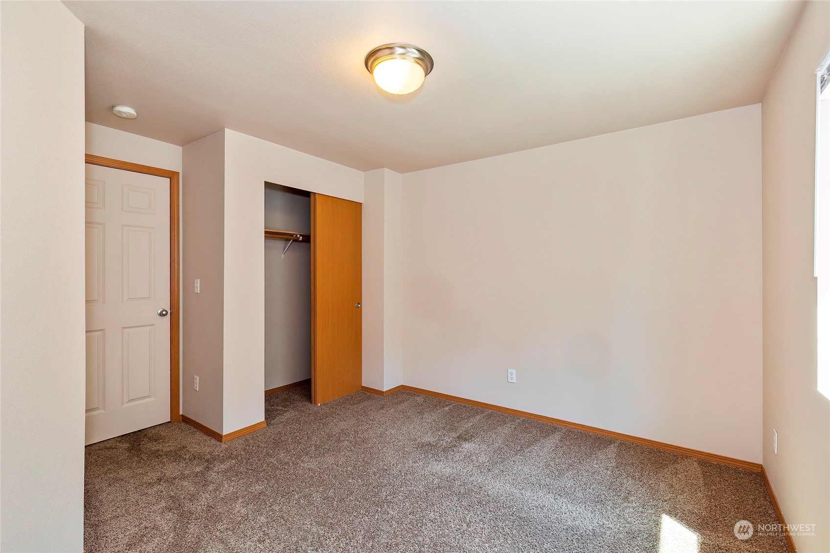 7618 Berkeley Place NE