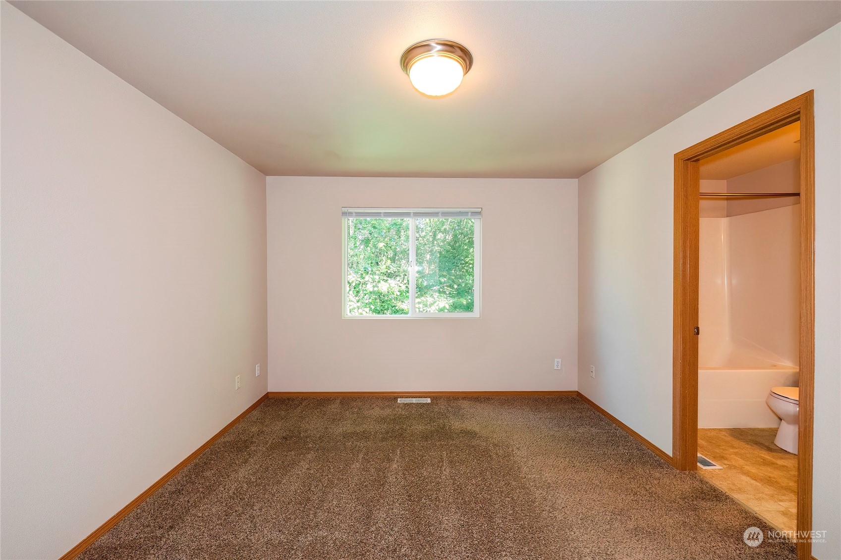 7618 Berkeley Place NE