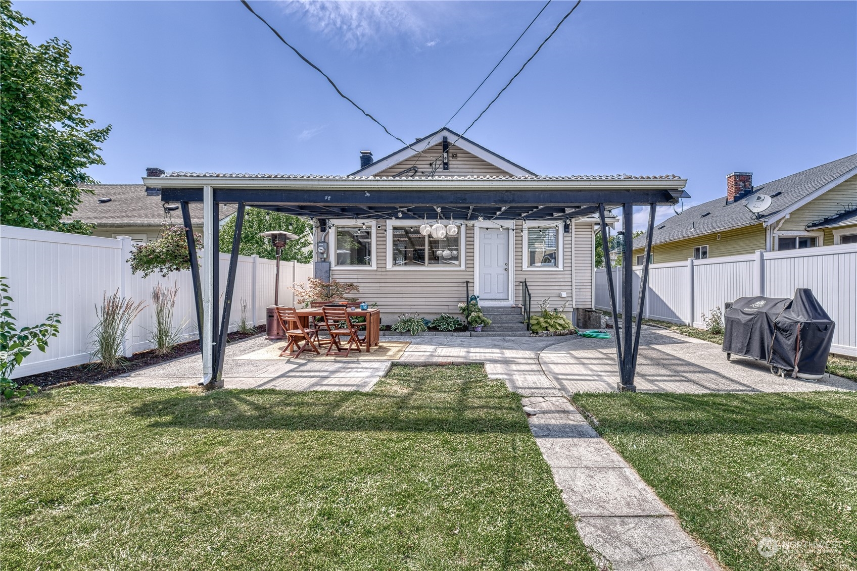 4111 S Sheridan Avenue