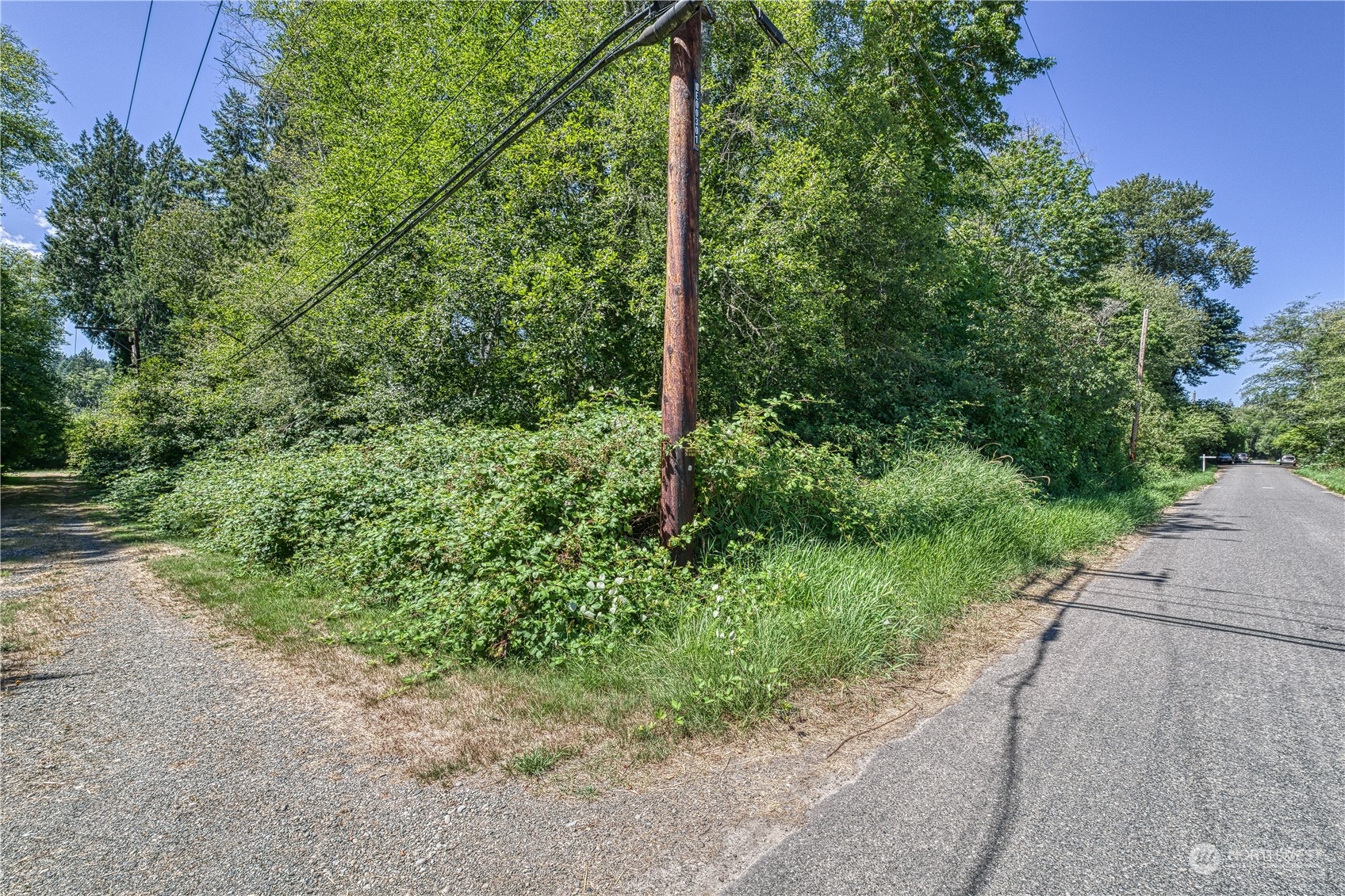 111 Maple Road SE