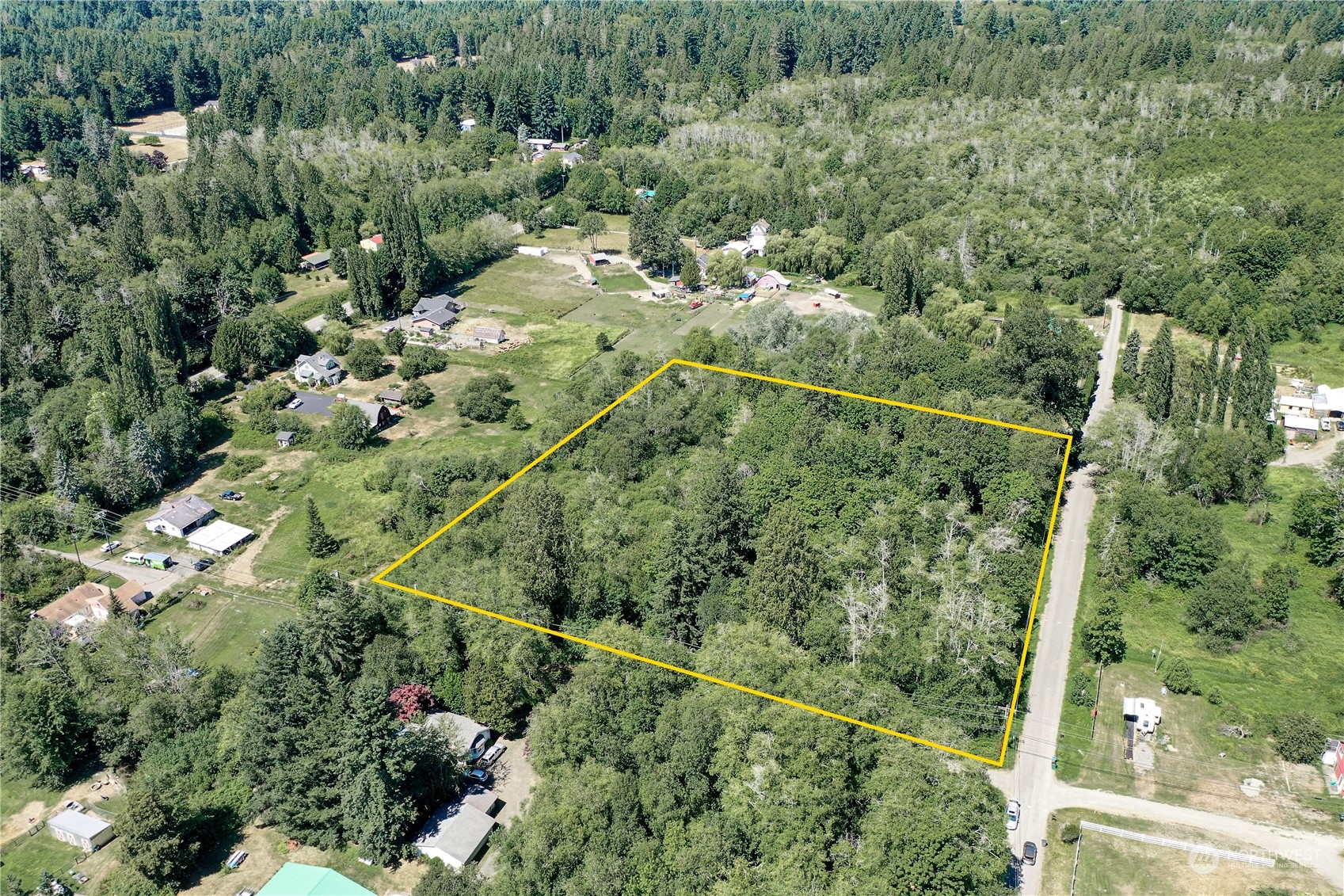 111 Maple Road SE