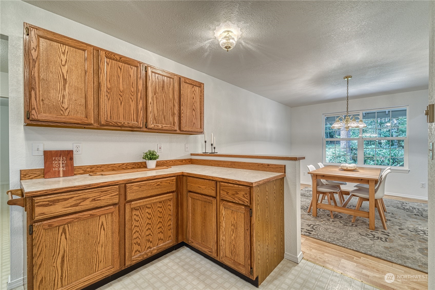 1611 England Lane NW