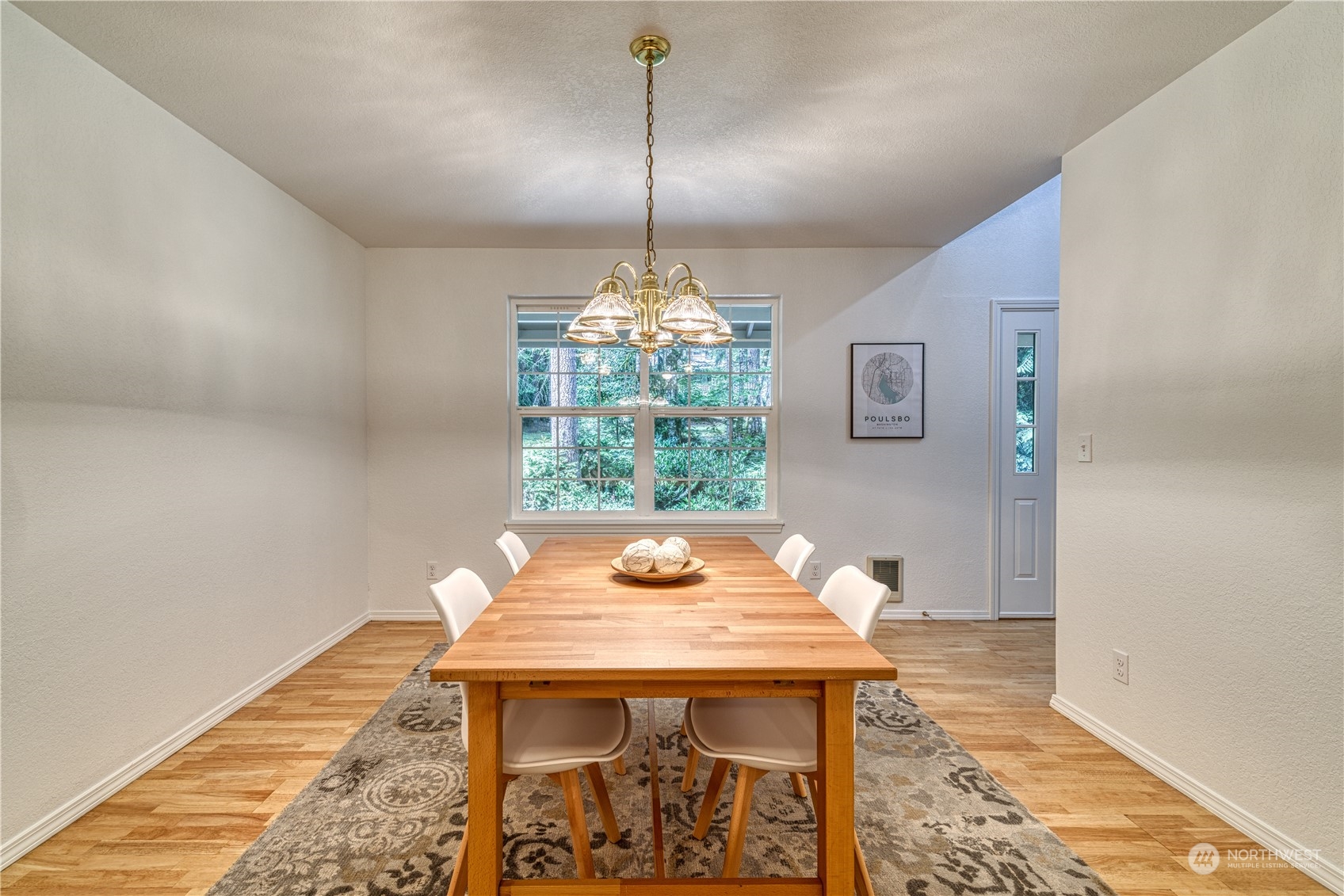 1611 England Lane NW