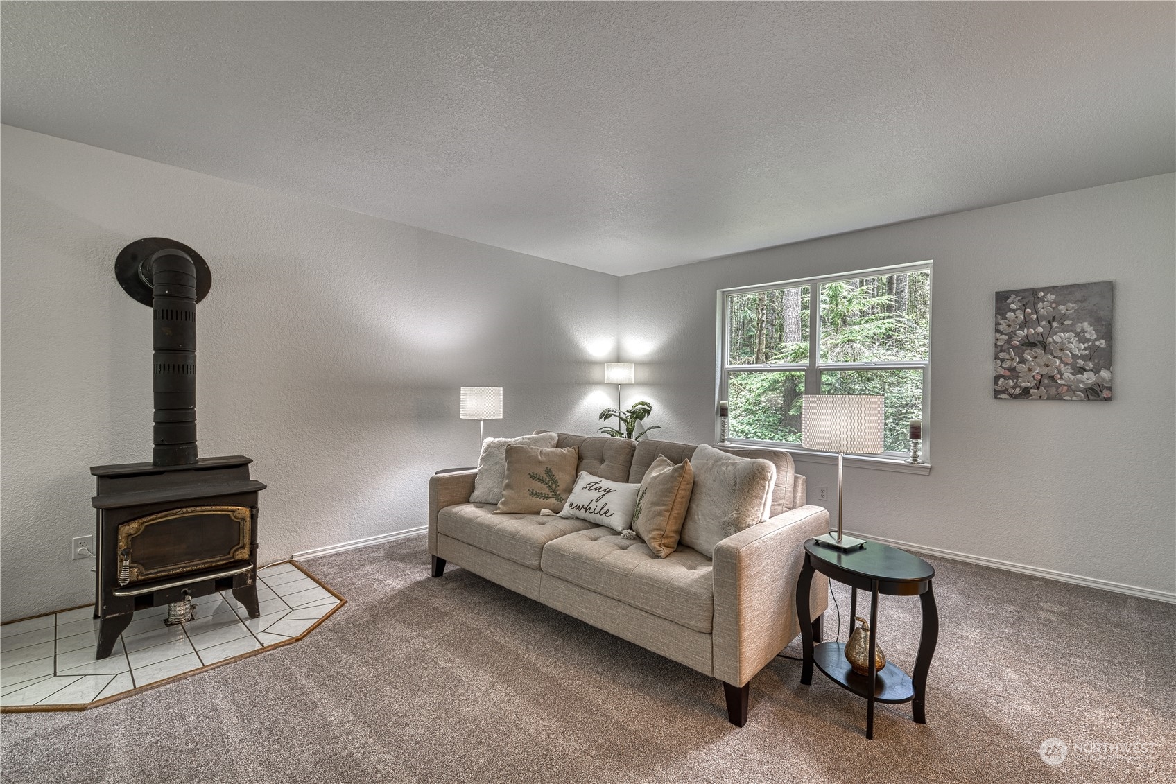 1611 England Lane NW