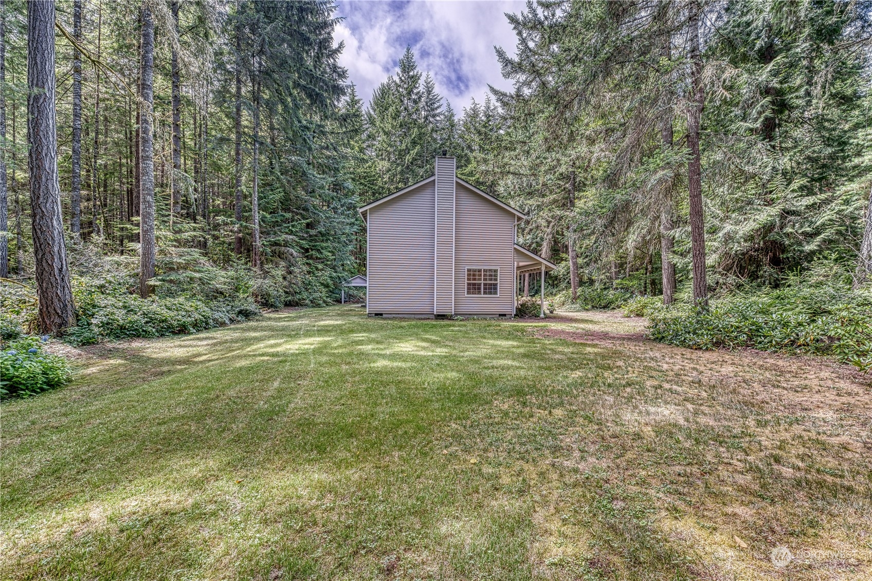 1611 England Lane NW