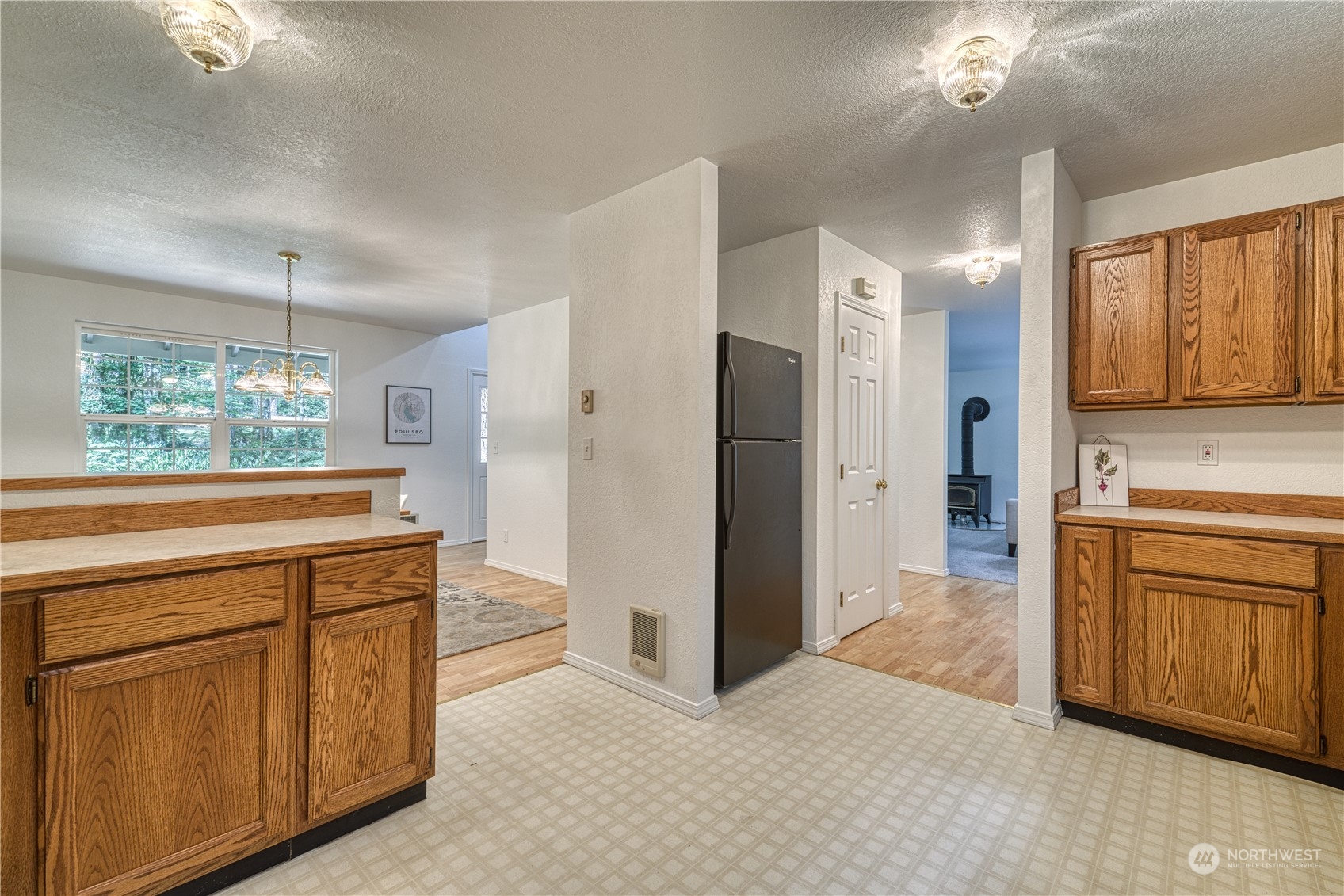 1611 England Lane NW