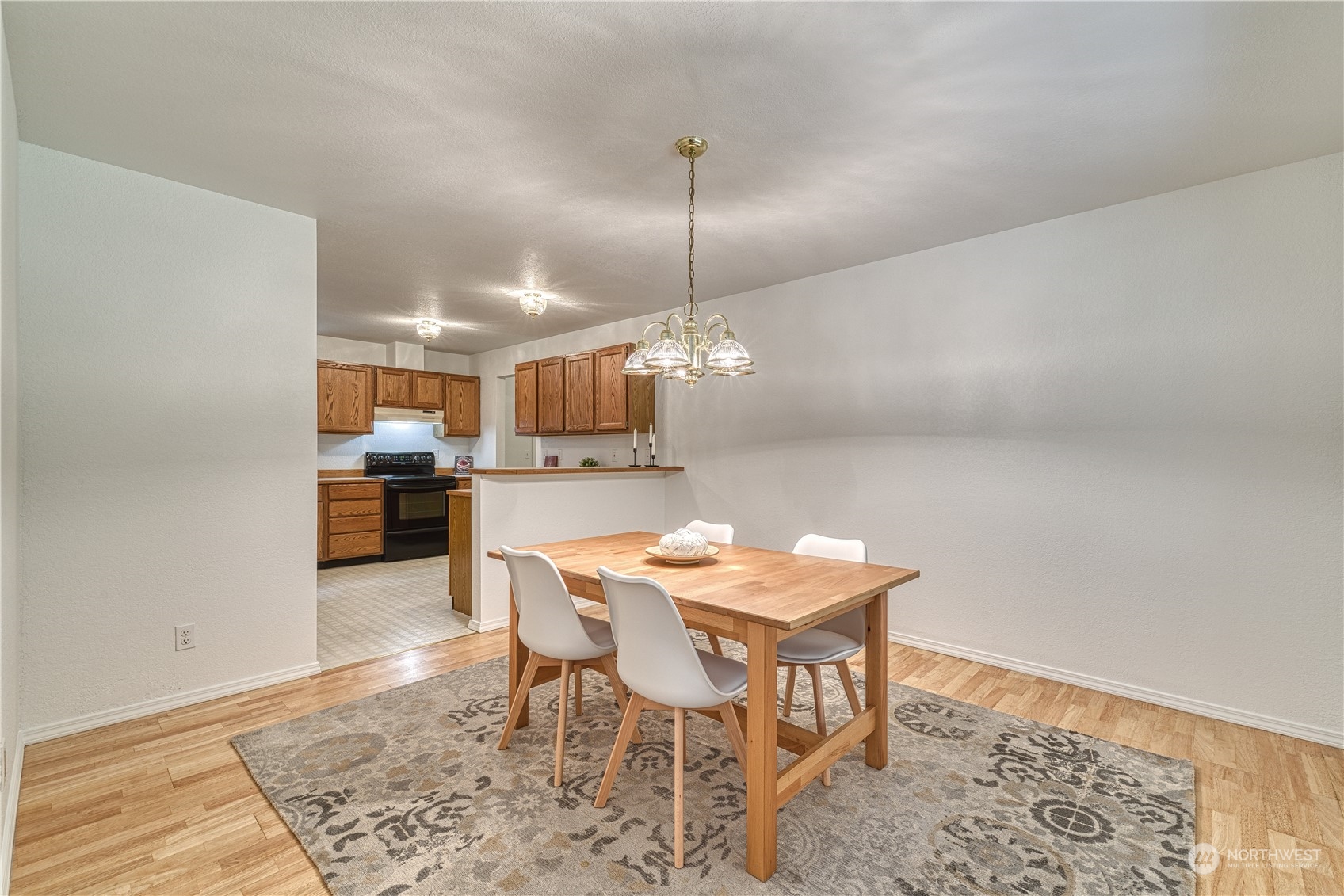 1611 England Lane NW