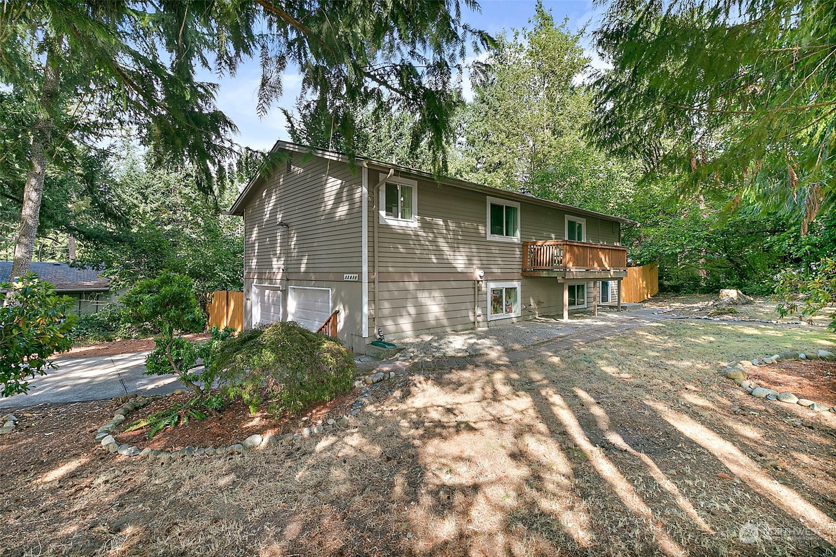 22411 N Clear Lake Boulevard SE