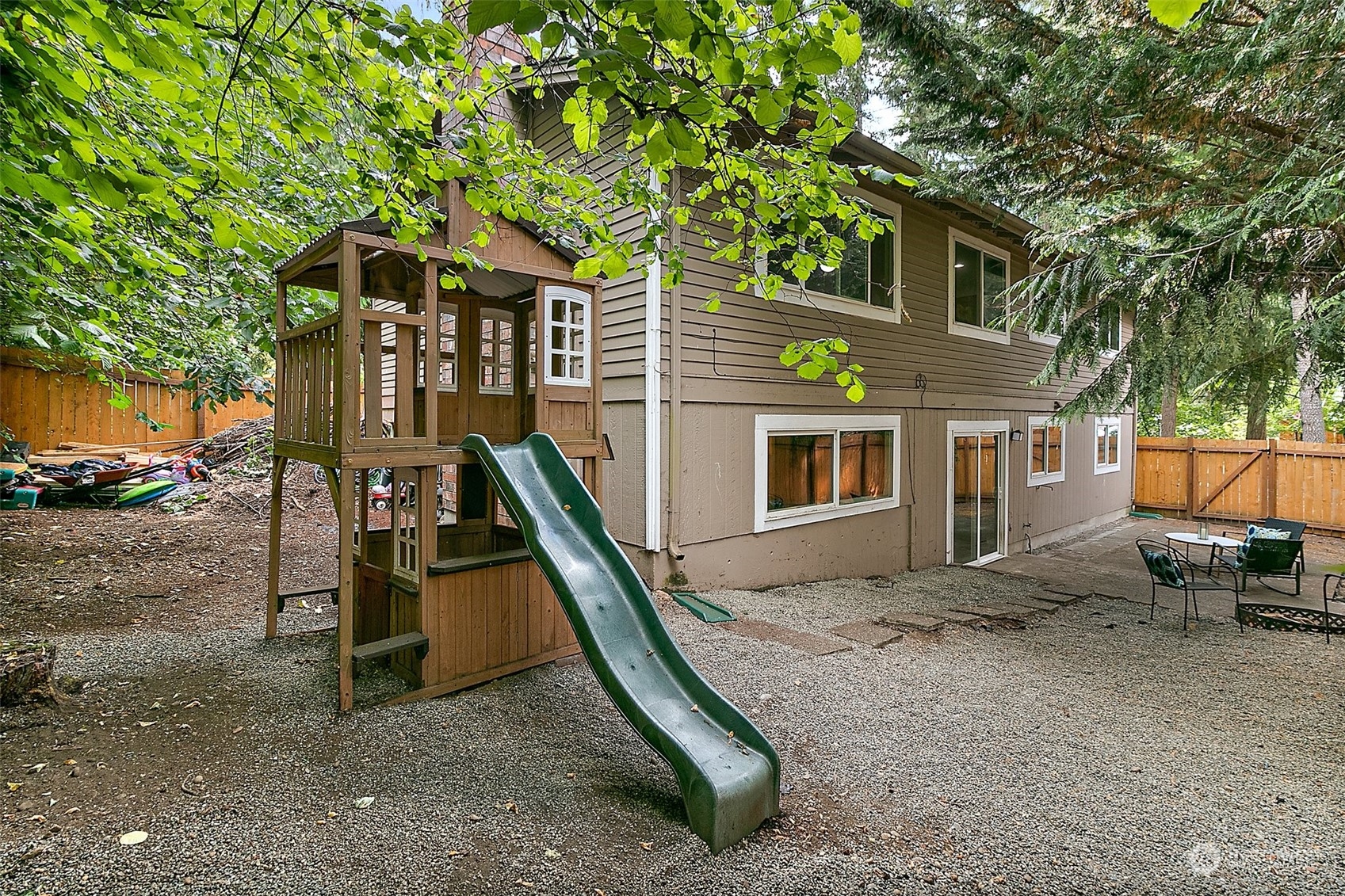 22411 N Clear Lake Boulevard SE