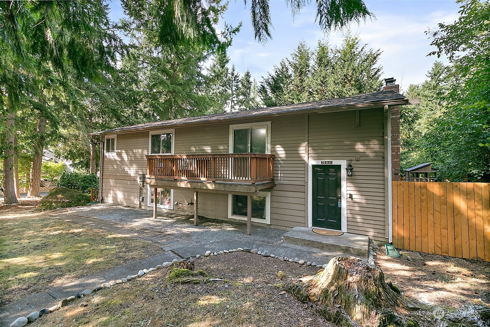 22411 N Clear Lake Boulevard SE