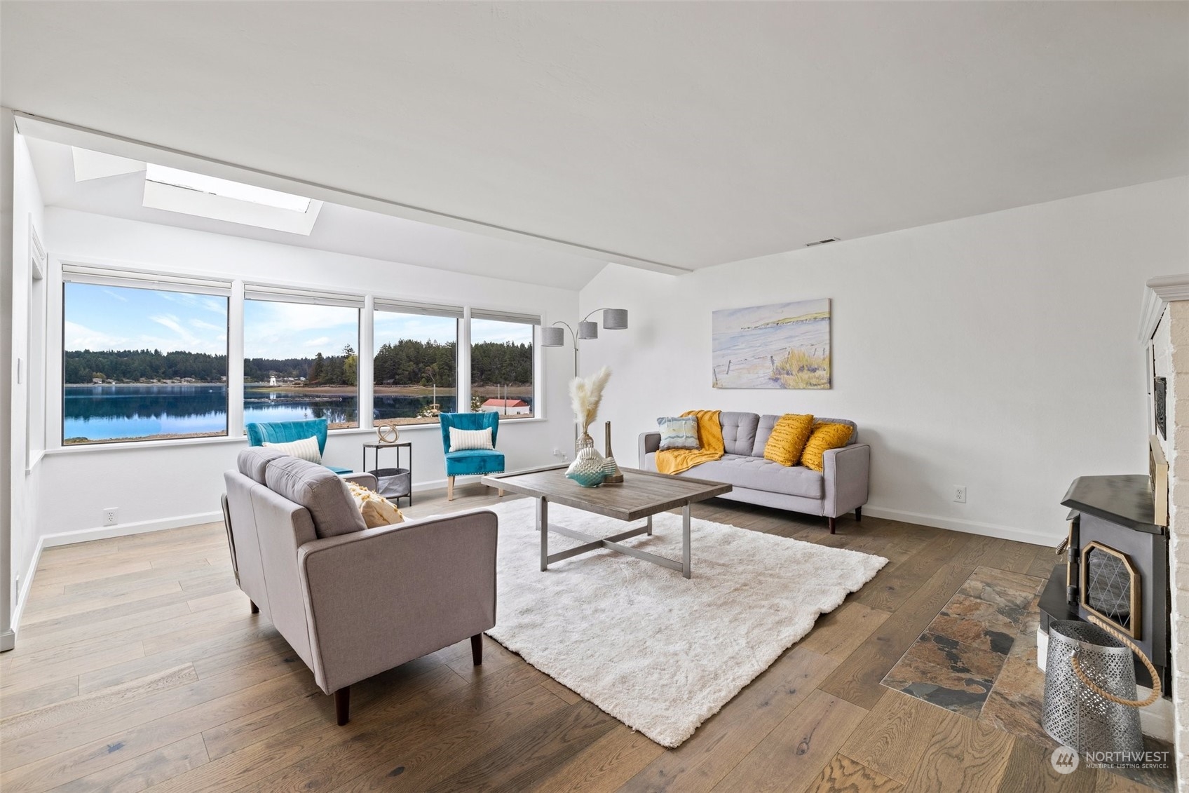 341 Island Boulevard