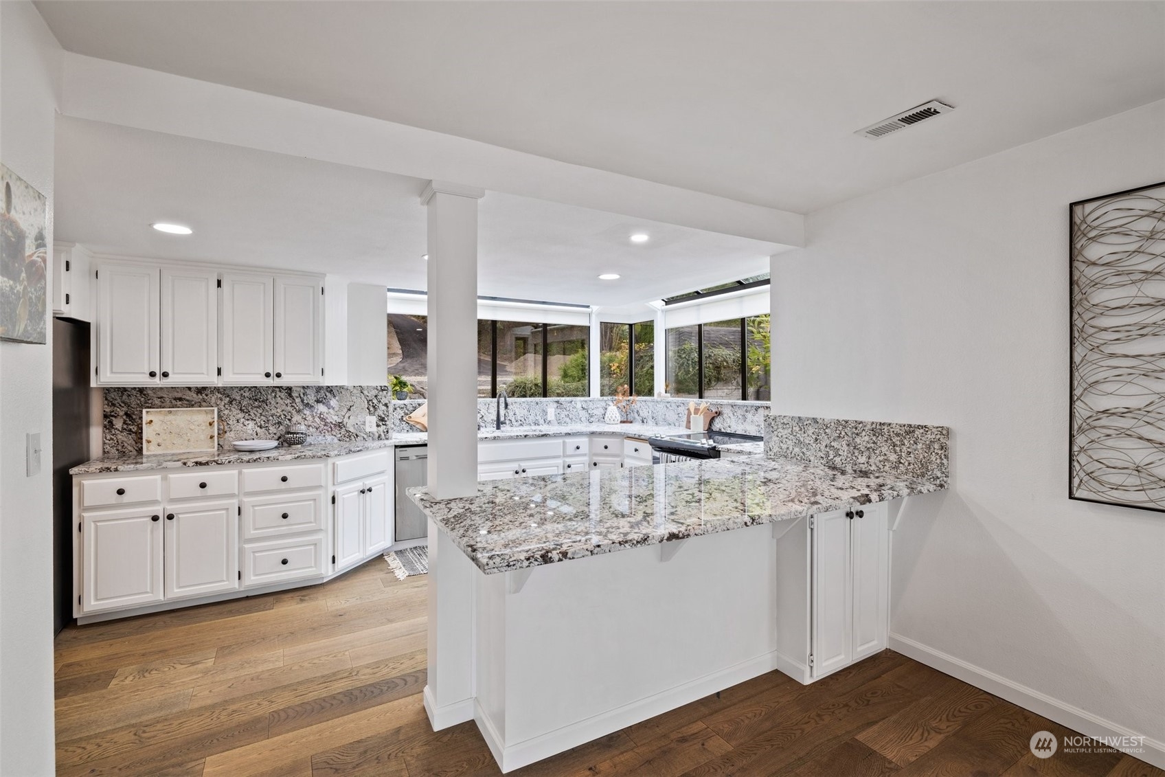 341 Island Boulevard