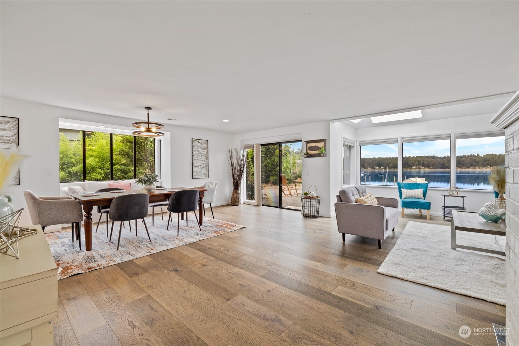 341 Island Boulevard