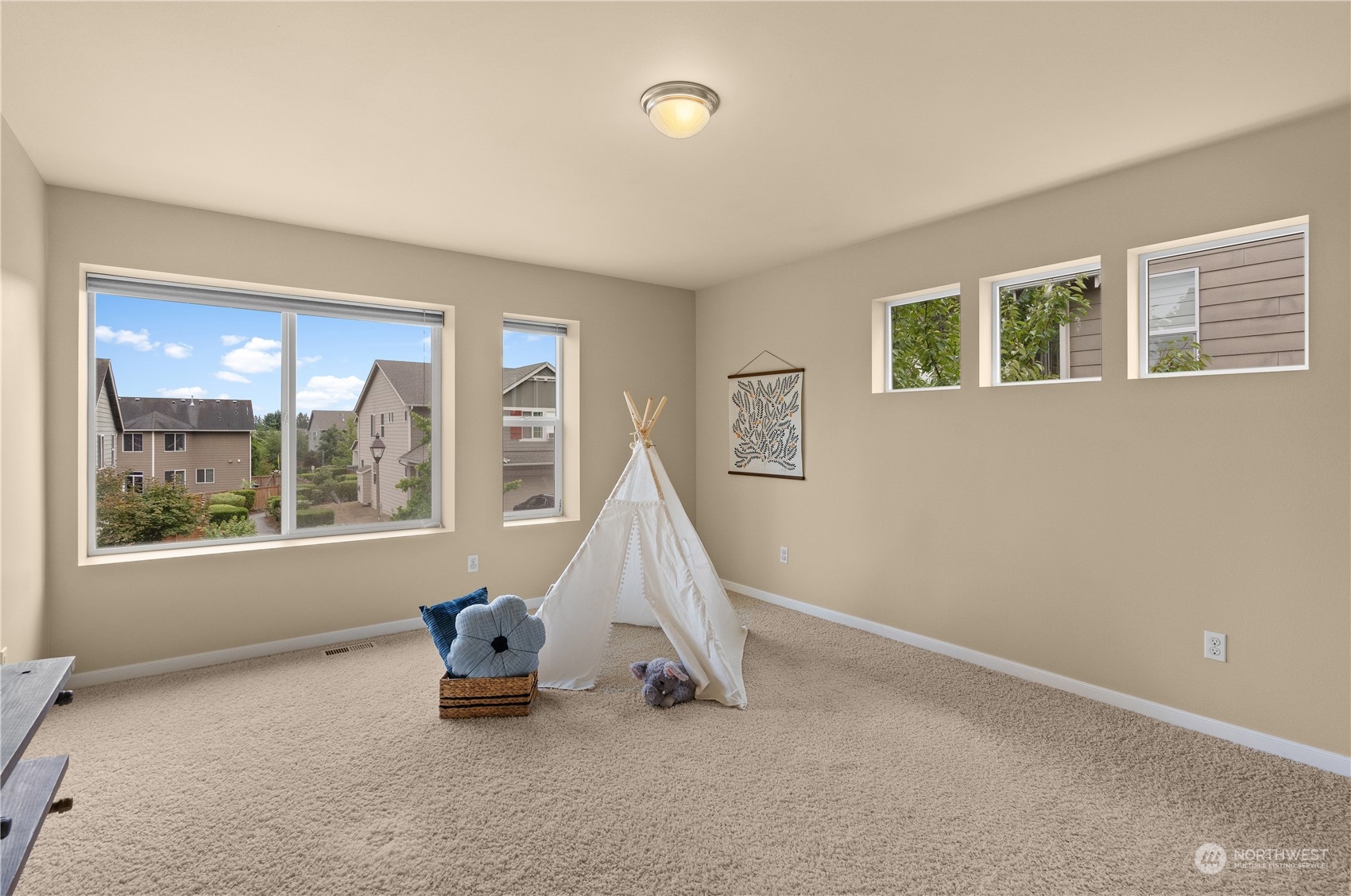 21886 NW Monterey Loop