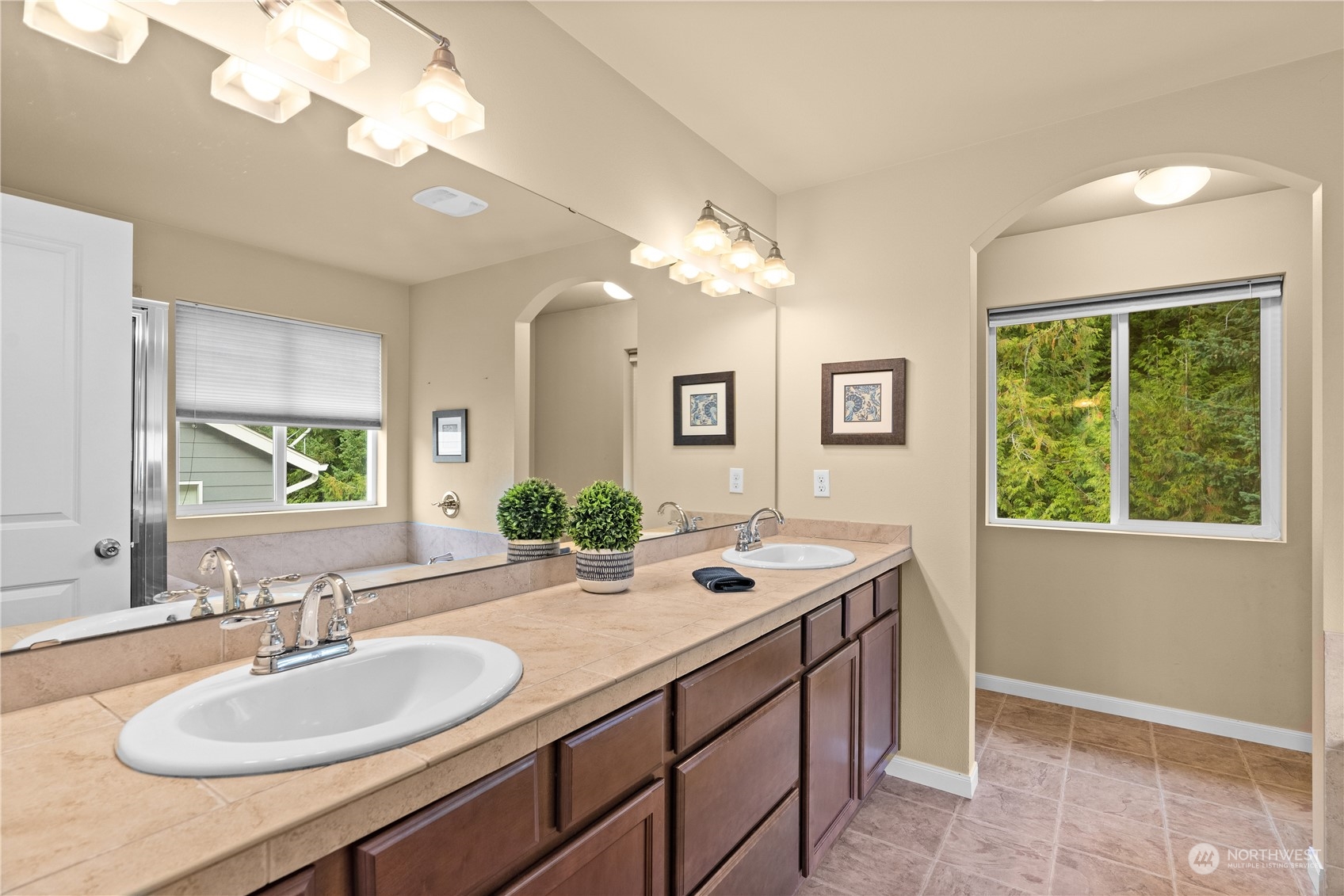21886 NW Monterey Loop