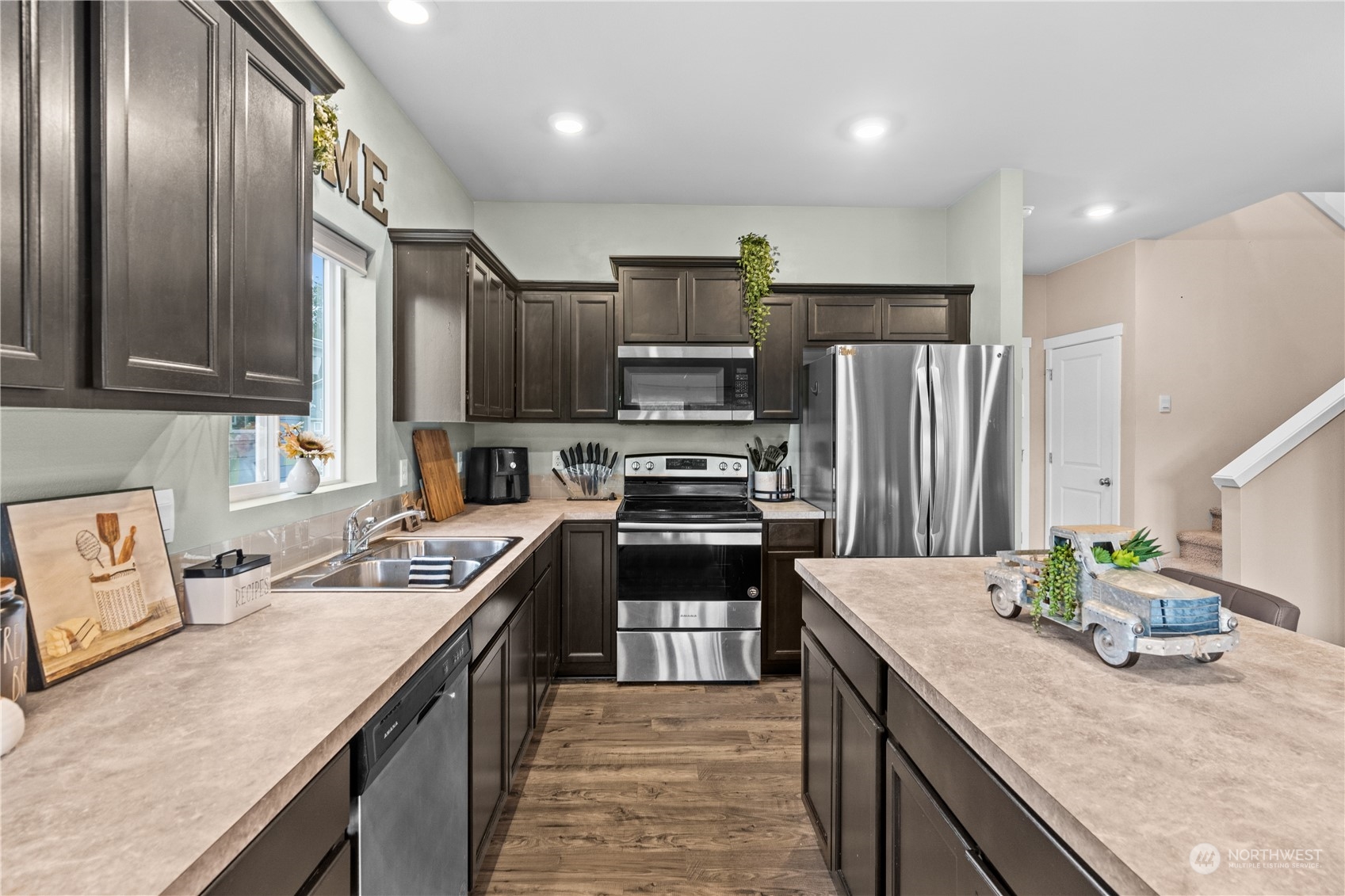 6436 Yorktown Place NE Unit: 25