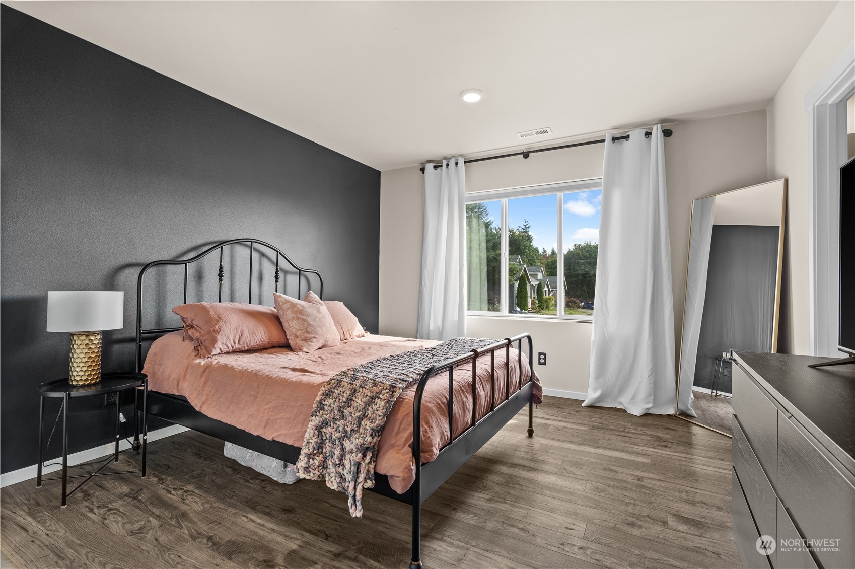 6436 Yorktown Place NE Unit: 25
