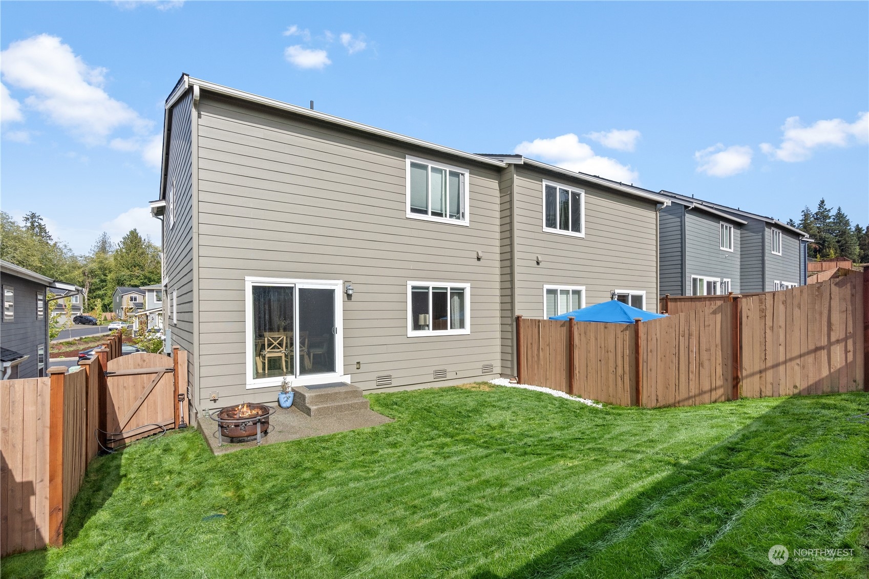 6436 Yorktown Place NE Unit: 25