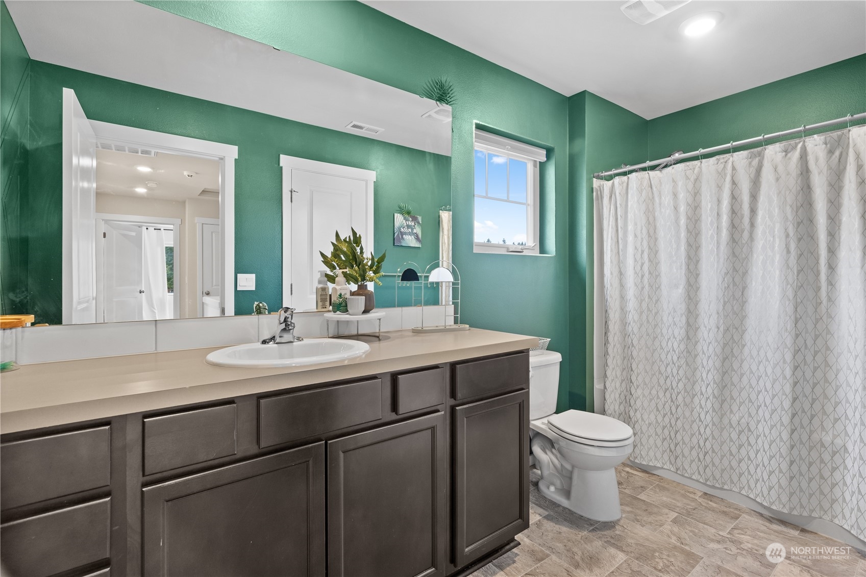 6436 Yorktown Place NE Unit: 25