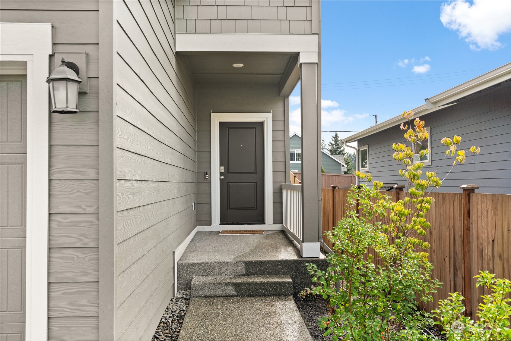6436 Yorktown Place NE Unit: 25