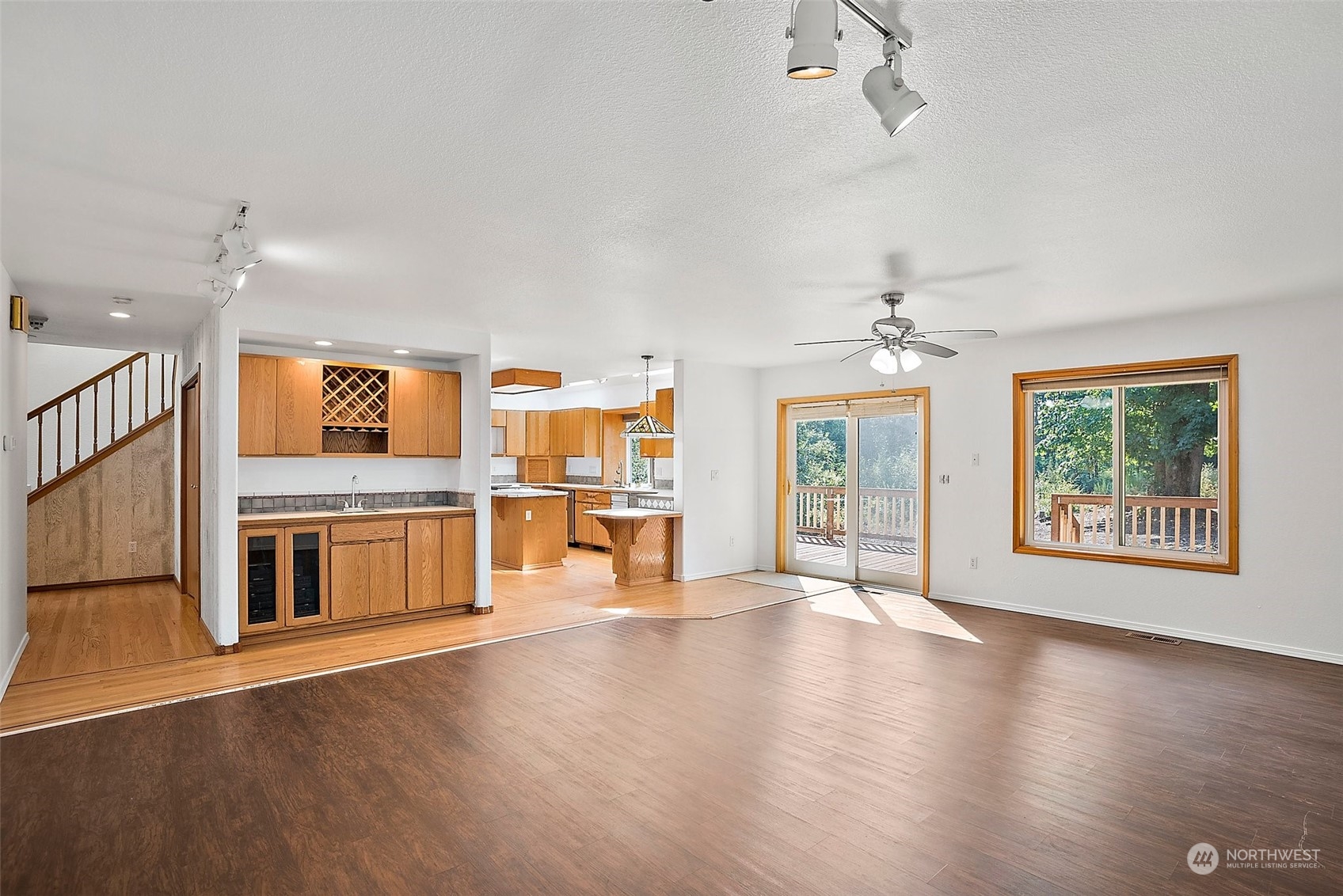 7716 Fairview Road SW