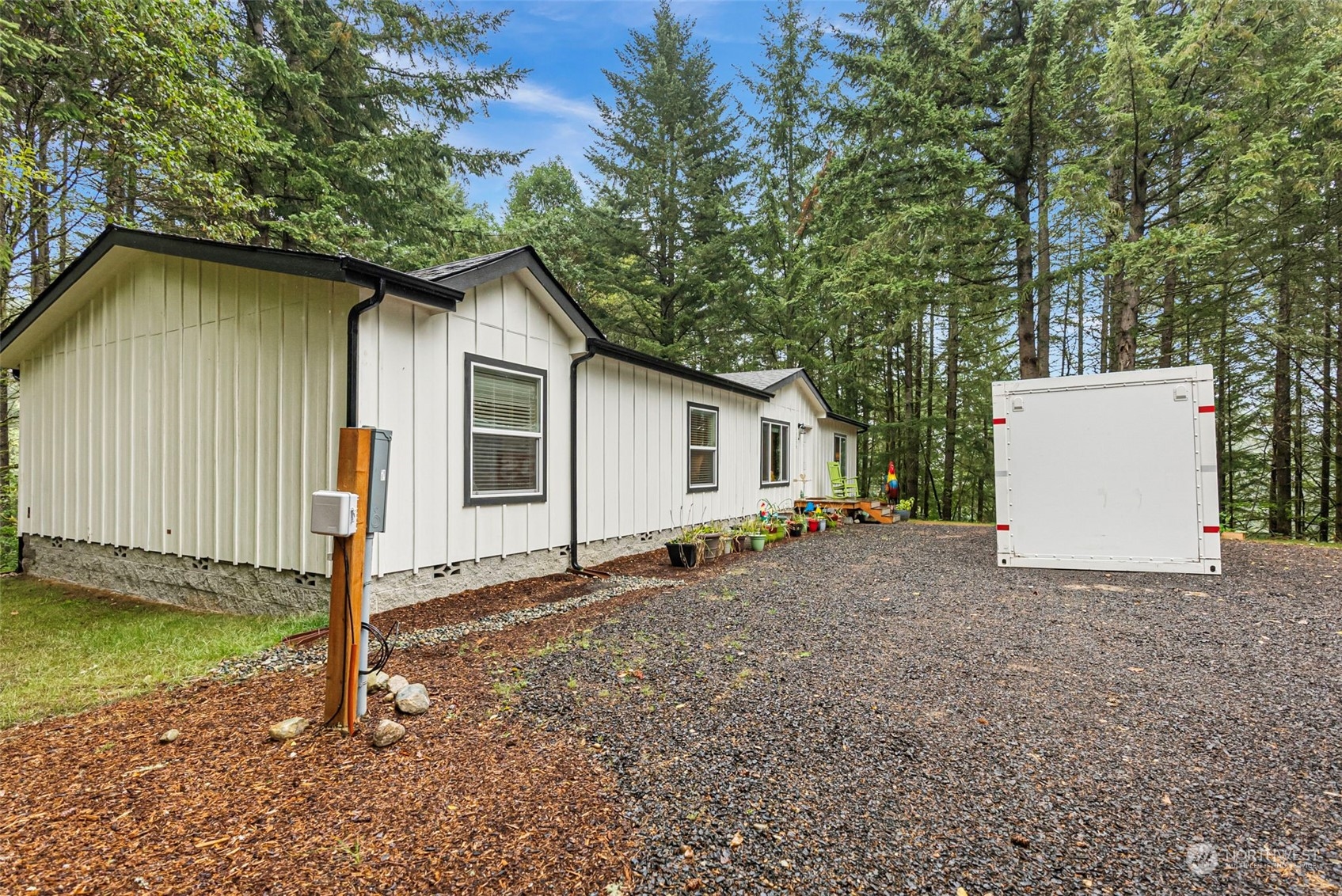 13275 Bandix Road SE